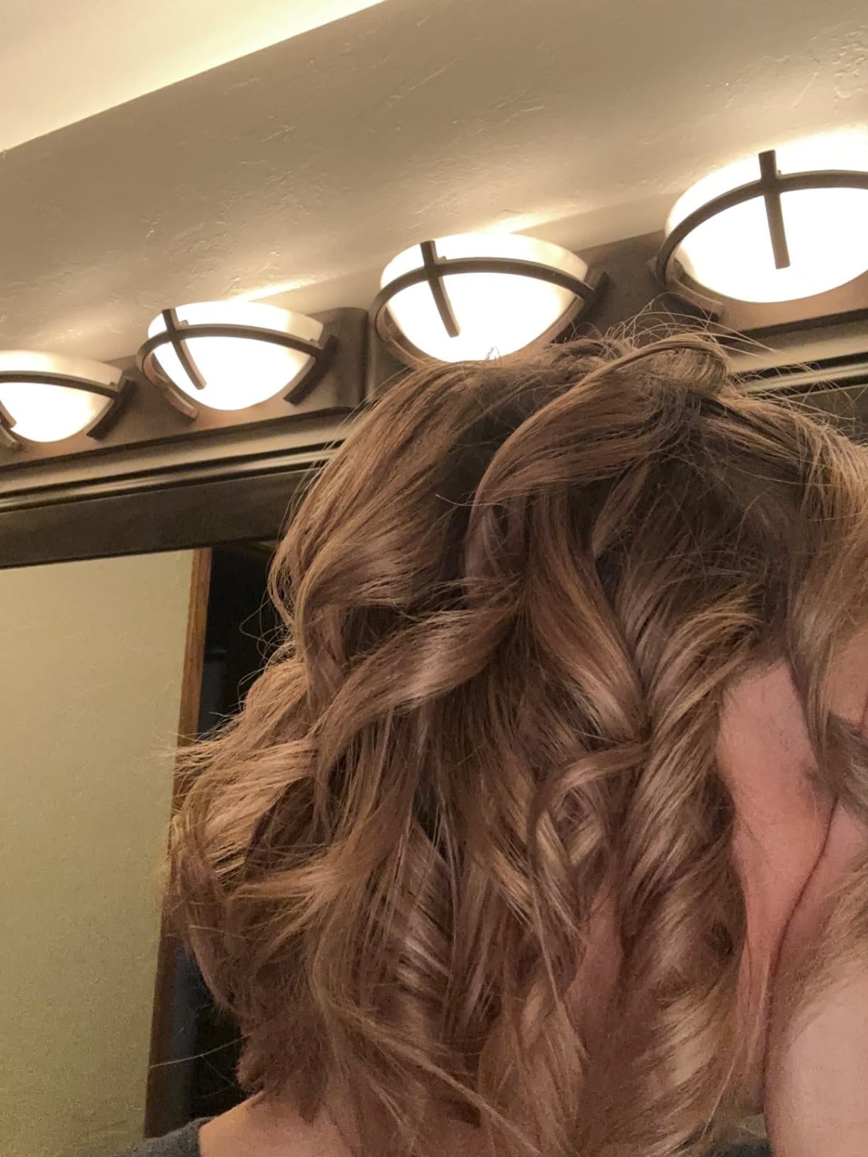 BaByliss Pro Spring Curling Iron, Porcelain Ceramic Professional For Multiple Hair Types, Reaches 430 Degrees for Loose Long Lasting Curls customer photo 1