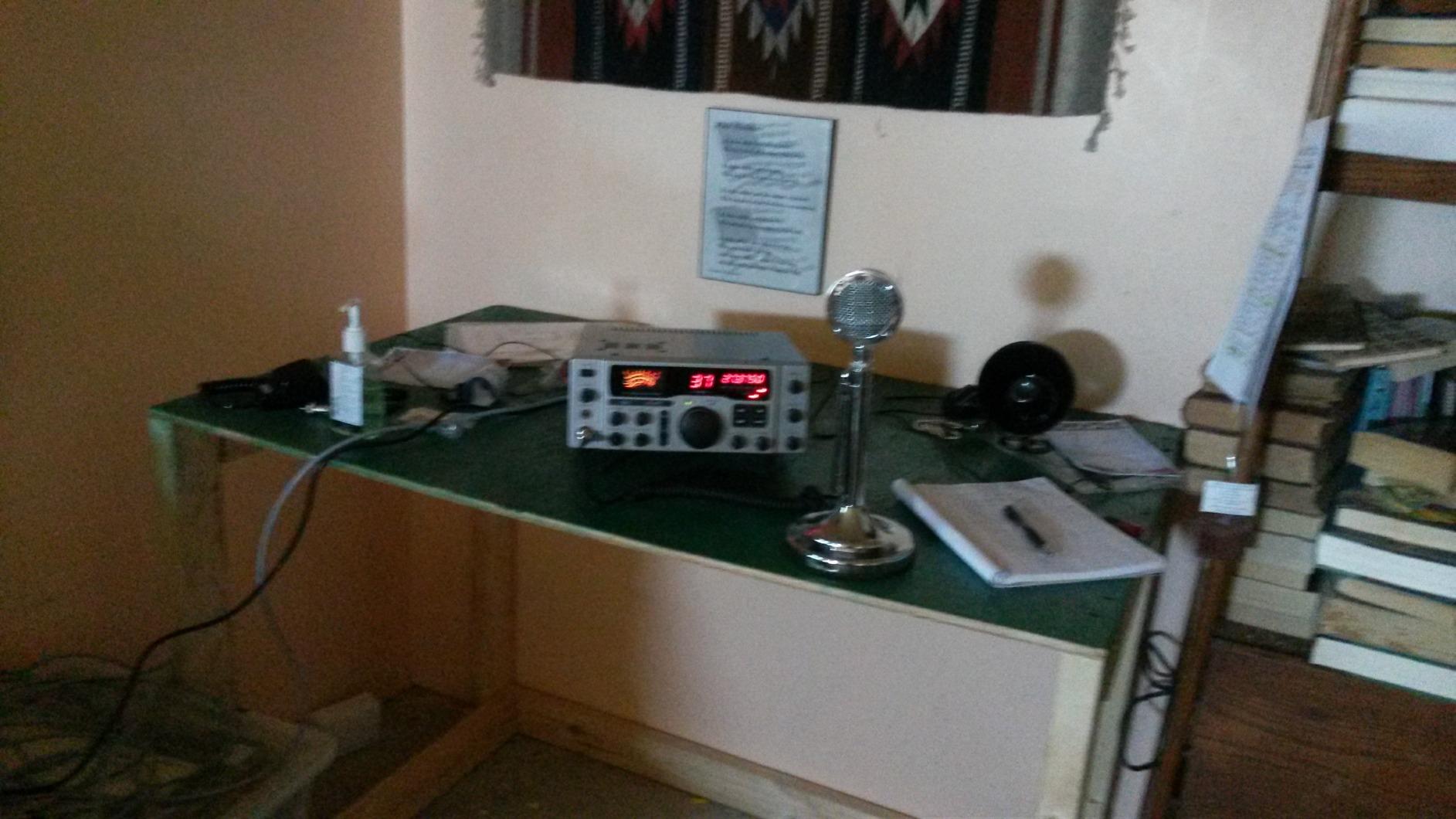 Galaxy DX-2547 AM/SSB CB Base Station w/ Freq Counter, Talkback & Roger Beep customer photo 1