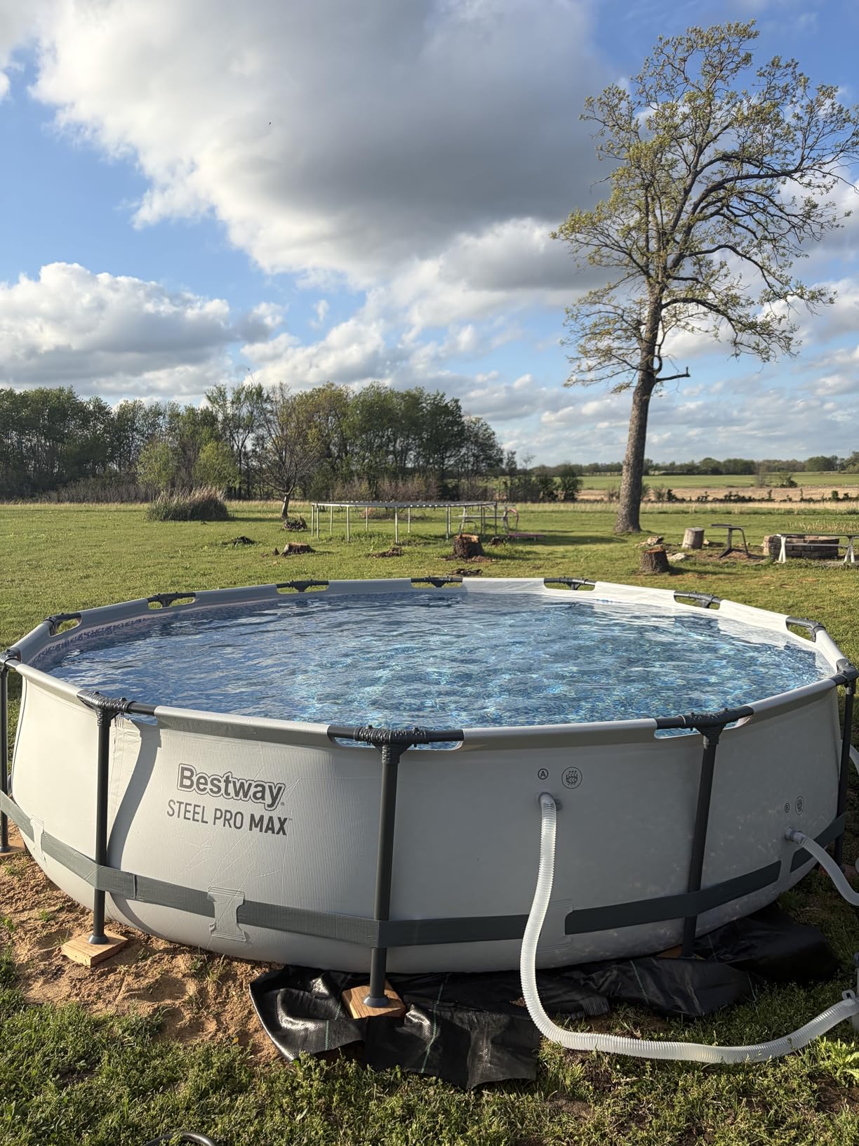 Bestway Steel Pro MAX 12ft x 30in Round Above Ground Swimming Pool with Filter Pump customer photo 2