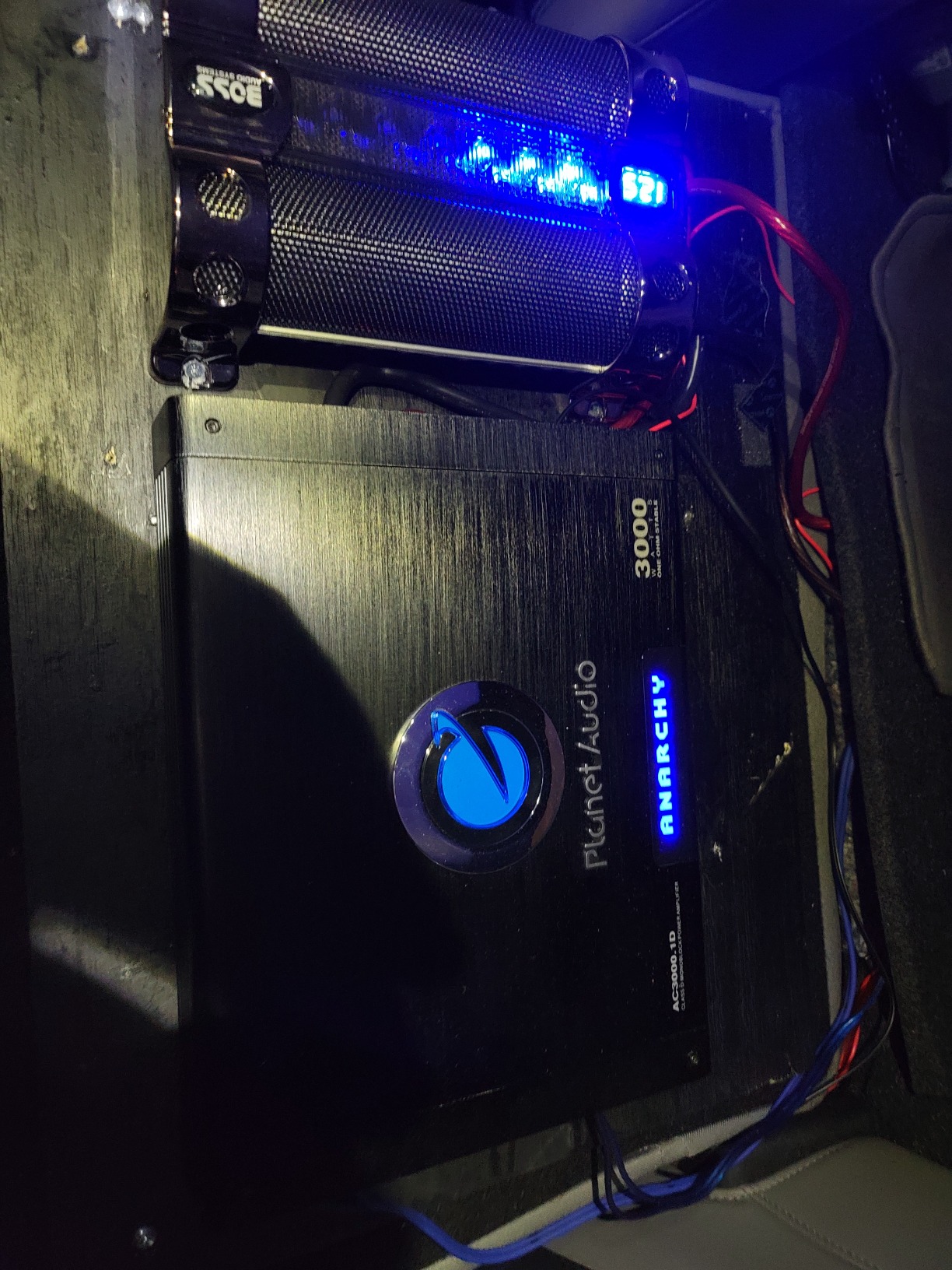 Planet Audio AC3000.1D Monoblock Car Amplifier, 3000 Watts, 1 Ohm Stable customer photo 2