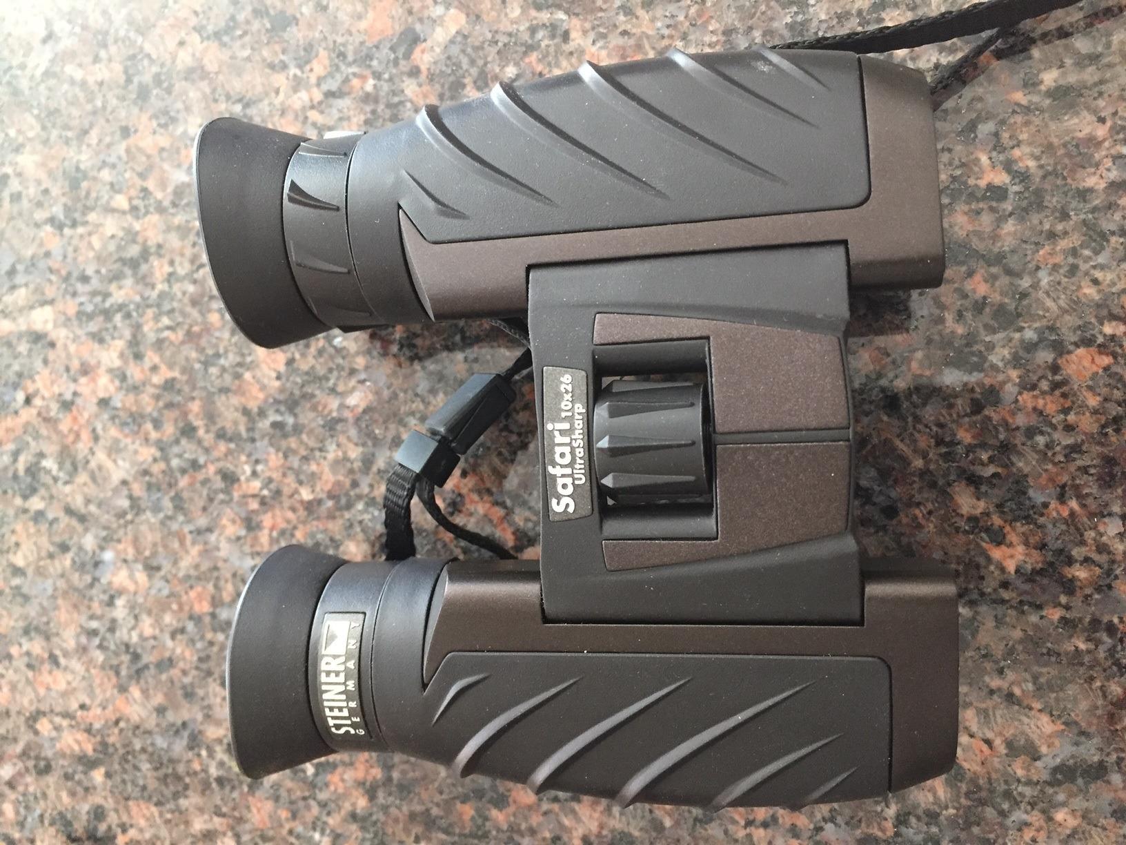 Steiner Safari UltraSharp Binoculars Compact Lightweight Performance Outdoor Optics, 10x42 customer photo 1