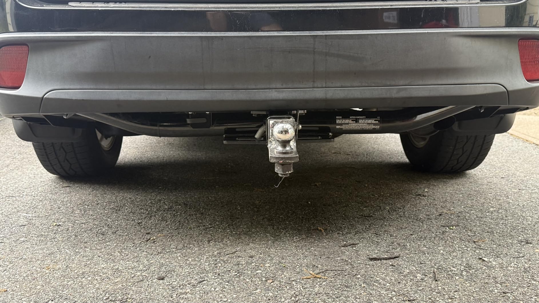 CURT 13200 Class 3 Trailer Hitch, 2-Inch Receiver, Compatible with Select Toyota Highlander customer photo 1