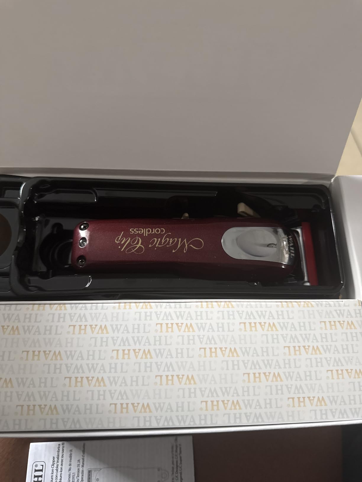 Wahl Professional 5 Star Magic Clip Cordless Clipper, Stagger-Tooth Blade for Blends & Fades customer photo 2