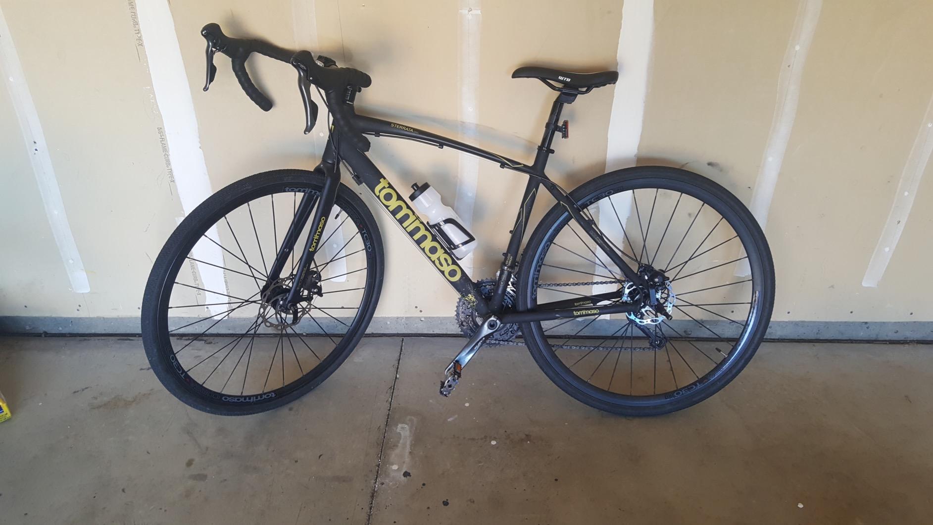 Tommaso Sterrata Sport Performance Aluminum Gravel Bike, Carbon Fork, Shimano Claris 24 Speeds Road Bicycle customer photo 1