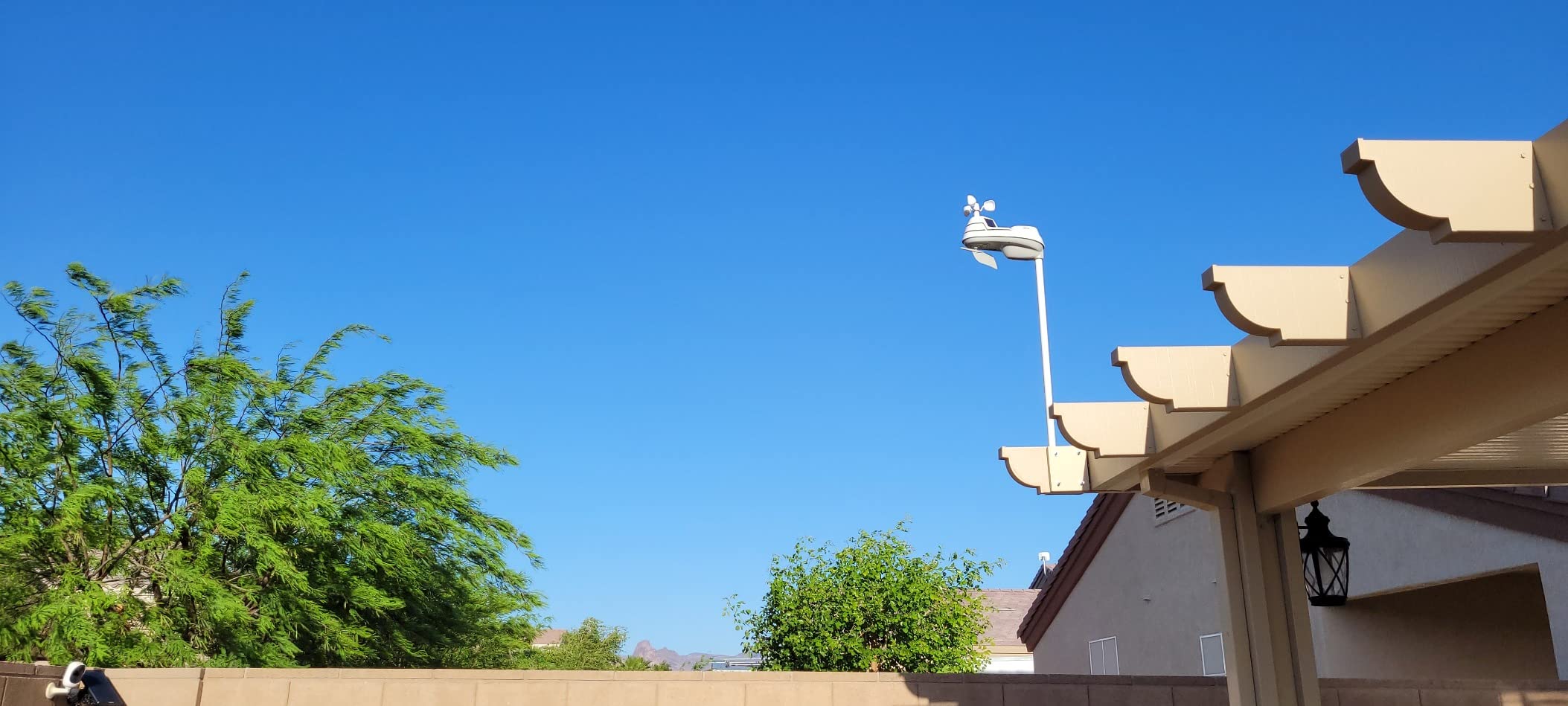 AcuRite Iris (5-in-1) Home Weather Station with Wi-Fi Connection to Weather Underground customer photo 1