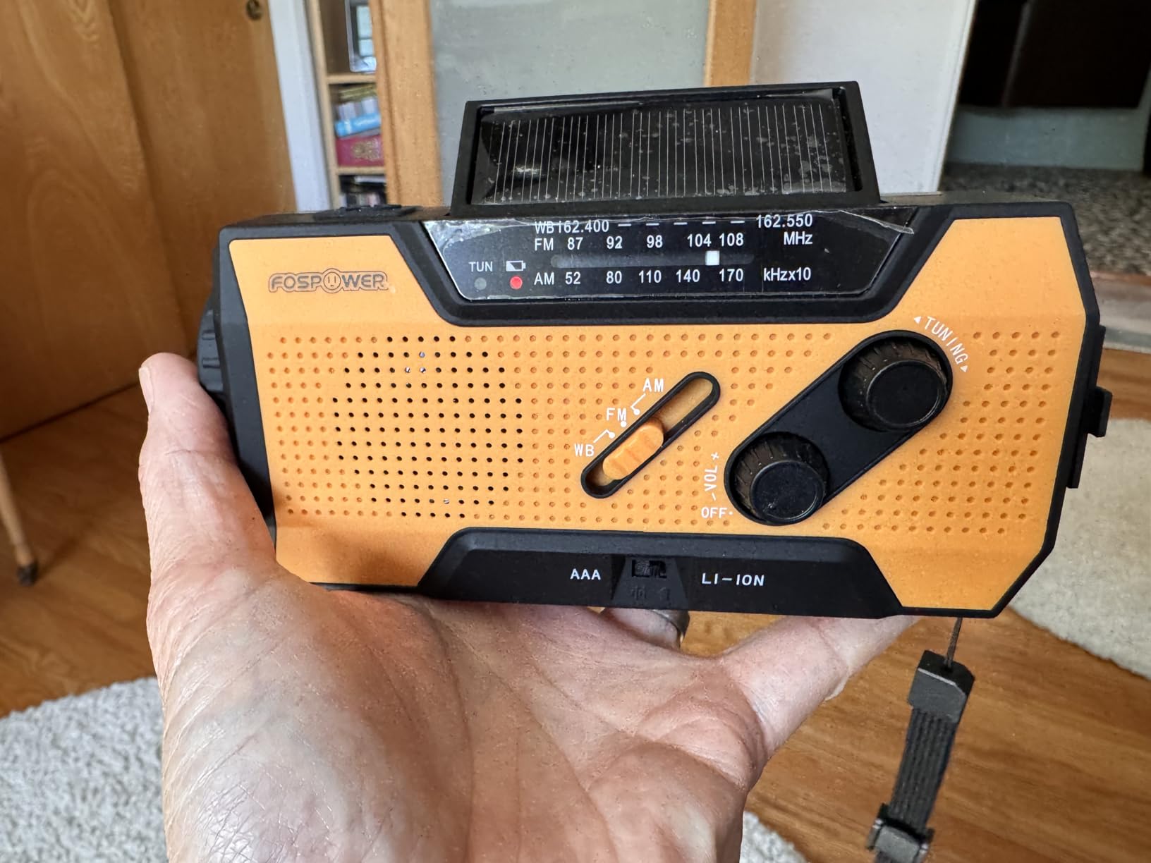 FosPower NOAA Emergency Weather Radio A1 7400mWh Portable Power Bank, AM/FM, USB/Solar/Hand Crank Charging, Battery Operated, SOS Alarm & Flashlight for Indoor/Outdoor Emergency customer photo 1