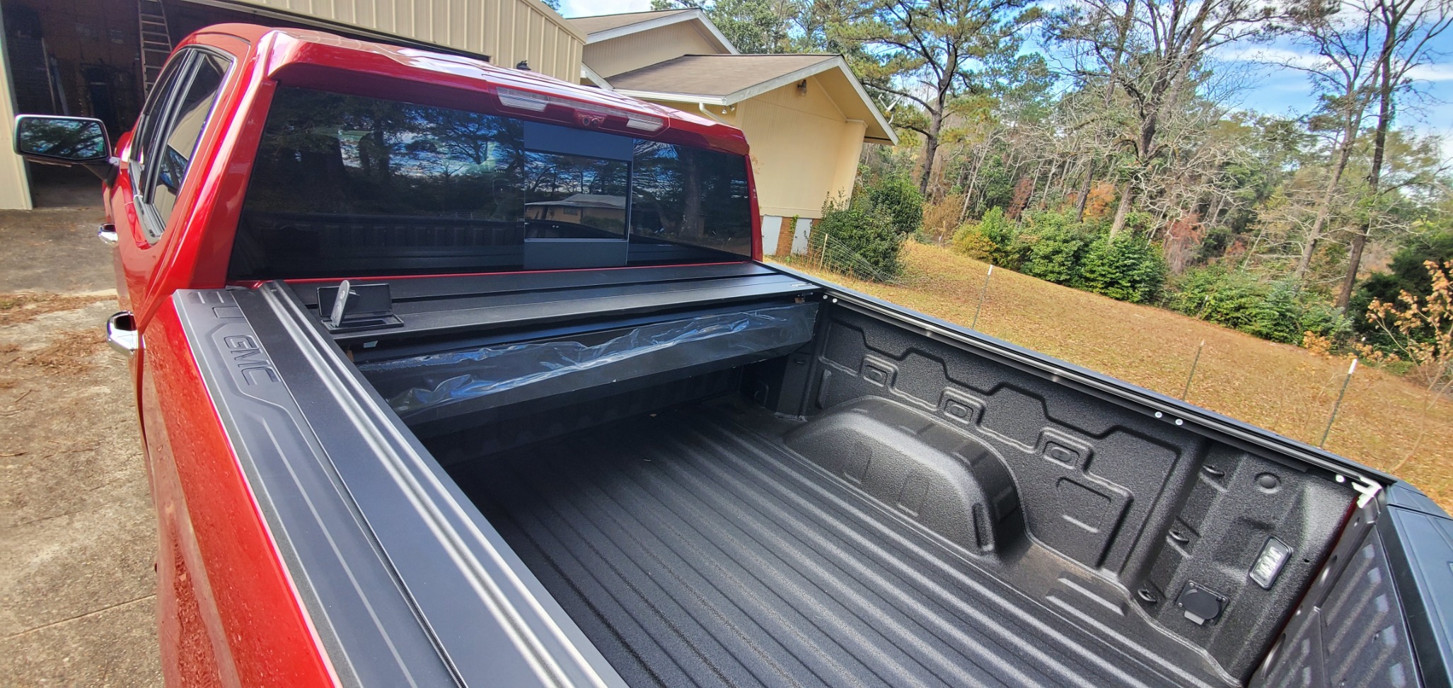 RealTruck Retrax RetraxPRO MX Retractable Truck Bed Tonneau Cover | 80481 | Fits 2019 - 2026 Chevy/GMC Silverado/Sierra 1500 5' 10