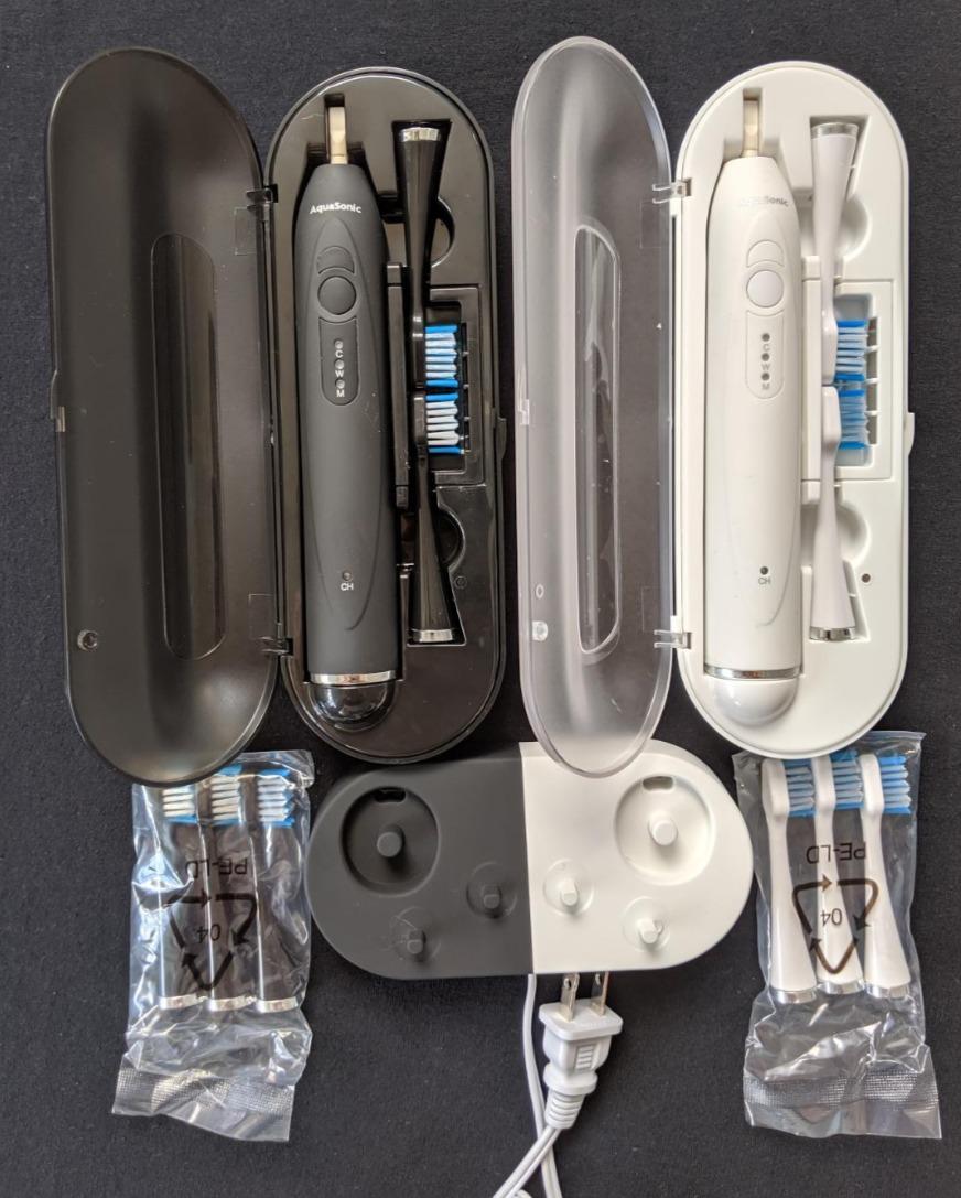 Aquasonic Duo - Dual Handle Ultra Whitening 40,000 VPM Wireless Charging Electric Toothbrushes customer photo 2