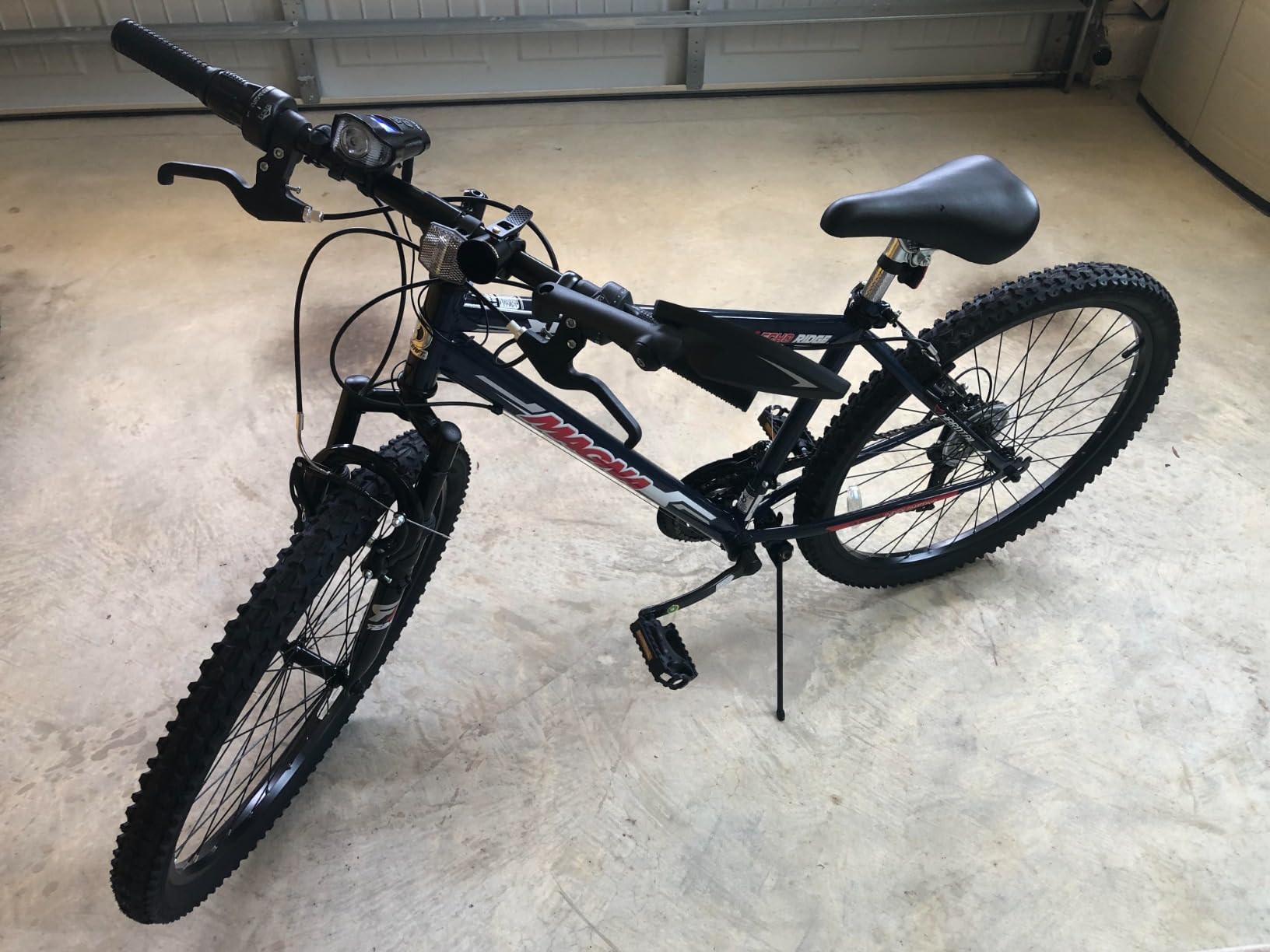 Dynacraft Magna Echo Ridge Mountain Bike - Rugged and Durable Design, Perfect for Teens and Adults Learning to Ride, Sturdy and Easy to Assemble, Ideal for Adventurers customer photo 2