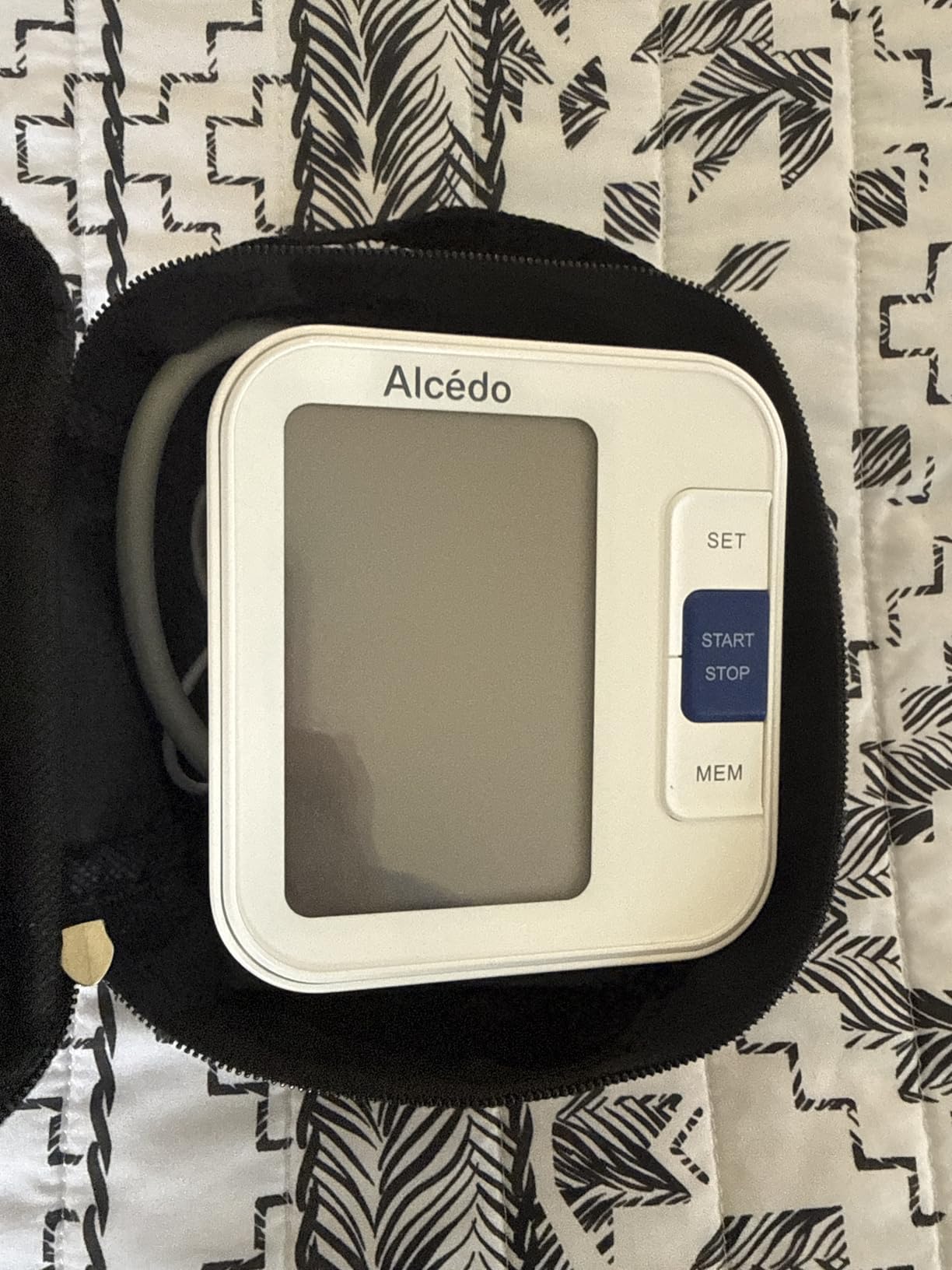 Alcedo Blood Pressure Monitor for Home Use, Automatic Digital BP Machine with Large Cuff for Upper Arm, LCD Screen, 2x120 Memory, Talking Function customer photo 2