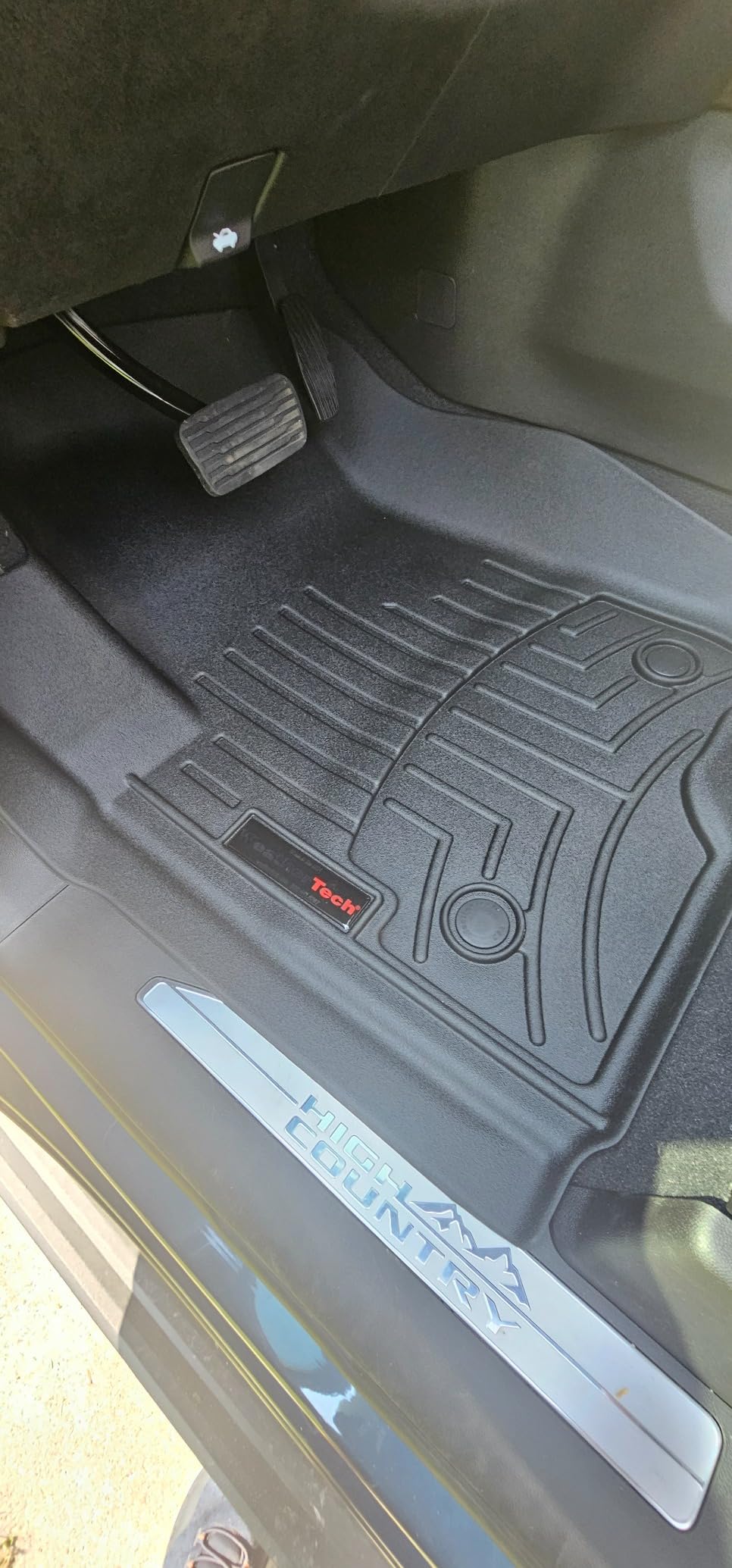 WeatherTech Custom Fit FloorLiners for Chevrolet Silverado 1500, Silverado 2500HD/3500HD, Silverado 1500 LTD - 1st & 2nd Row (441436-1-2), Black customer photo 1