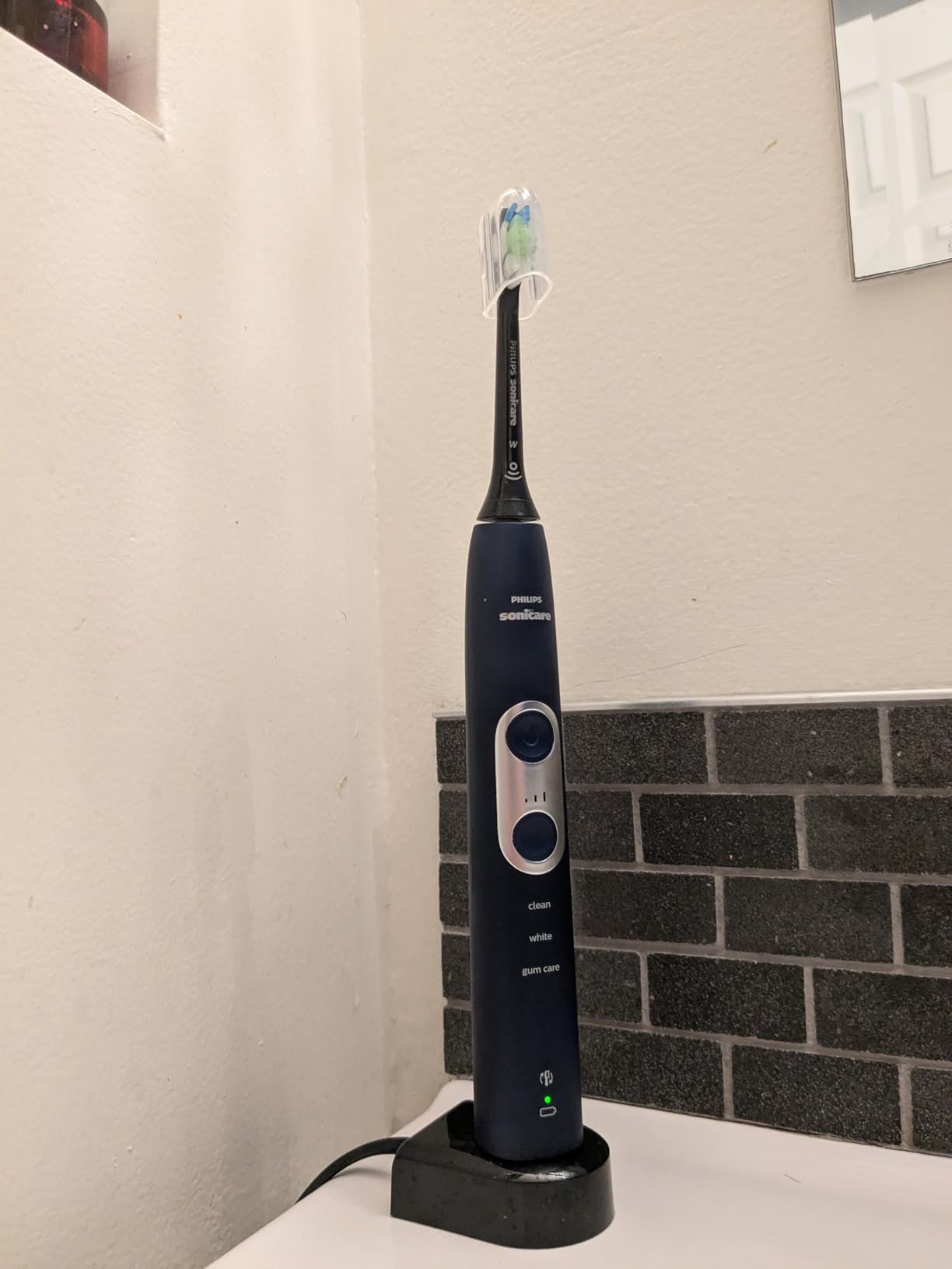 Philips Sonicare 6100 Rechargeable Electric Toothbrush, Deep Purple customer photo 2