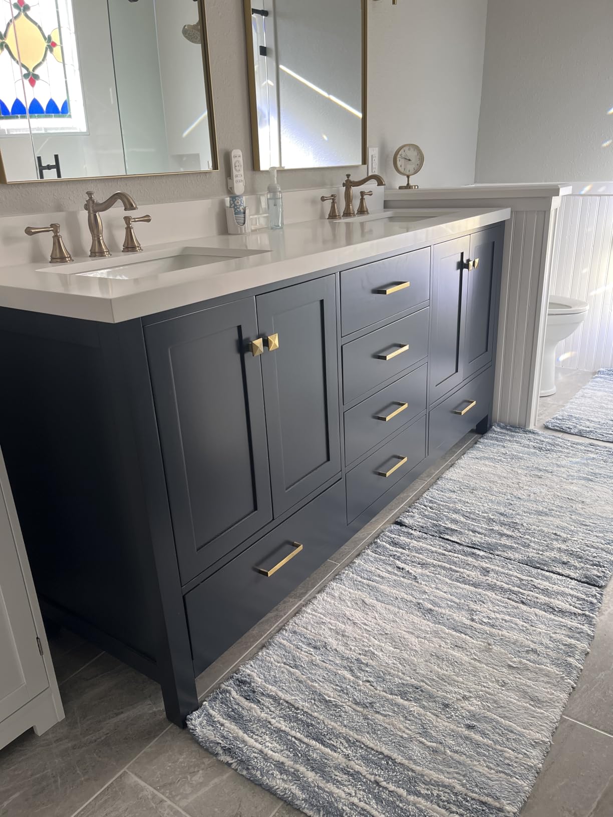 ARIEL Cambridge 72-inch Bathroom Vanity with Sink, Solid Wood, 1.5-inch Pure White Quartz Countertop & Backsplash, Double Rectangular Porcelain Sink, 4 Soft Closing Doors, 6 Dovetail Drawers, White customer photo 1