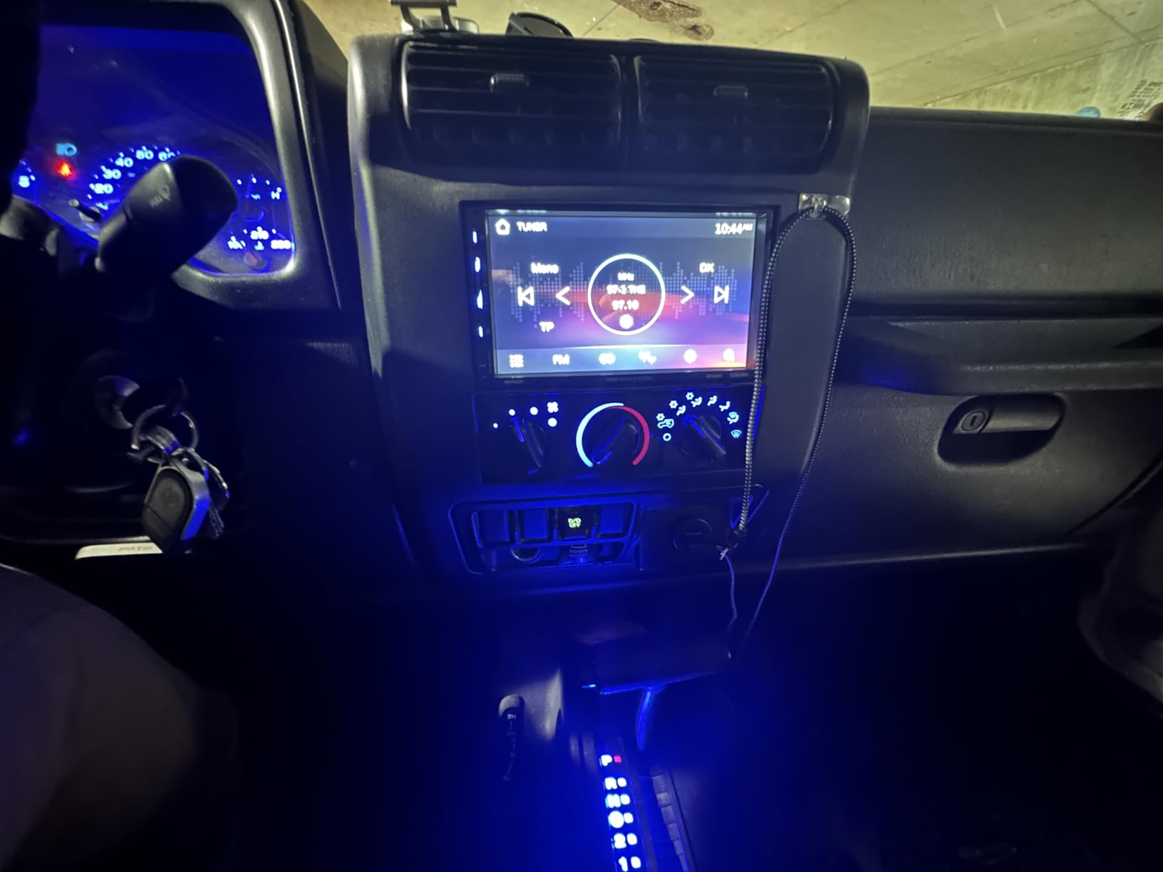 BOSS Audio Systems Elite BE7ACP Car Stereo - 7