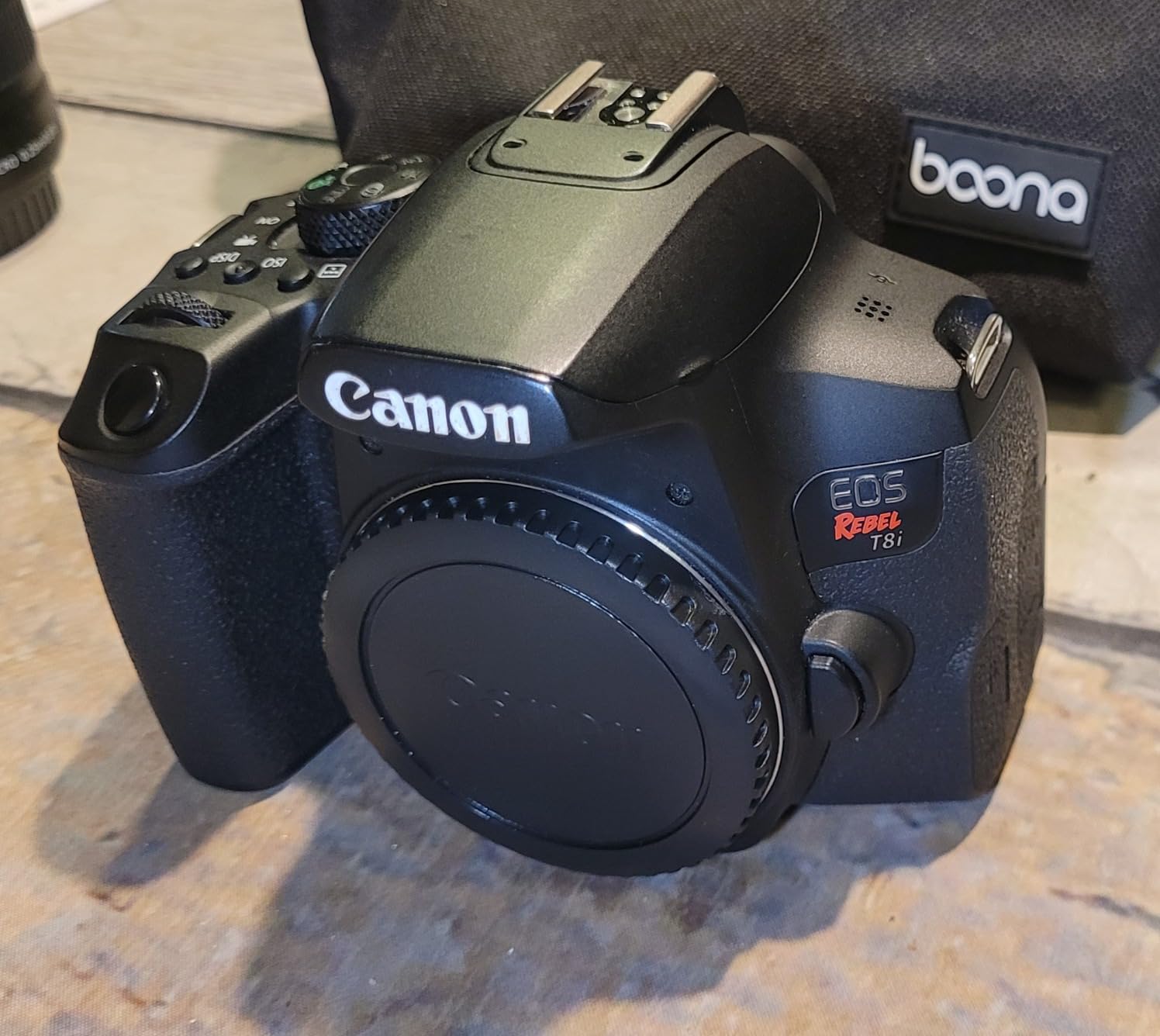Canon EOS Rebel T8i EF-S 18-55mm is STM Lens Kit, Black (Renewed) customer photo 1