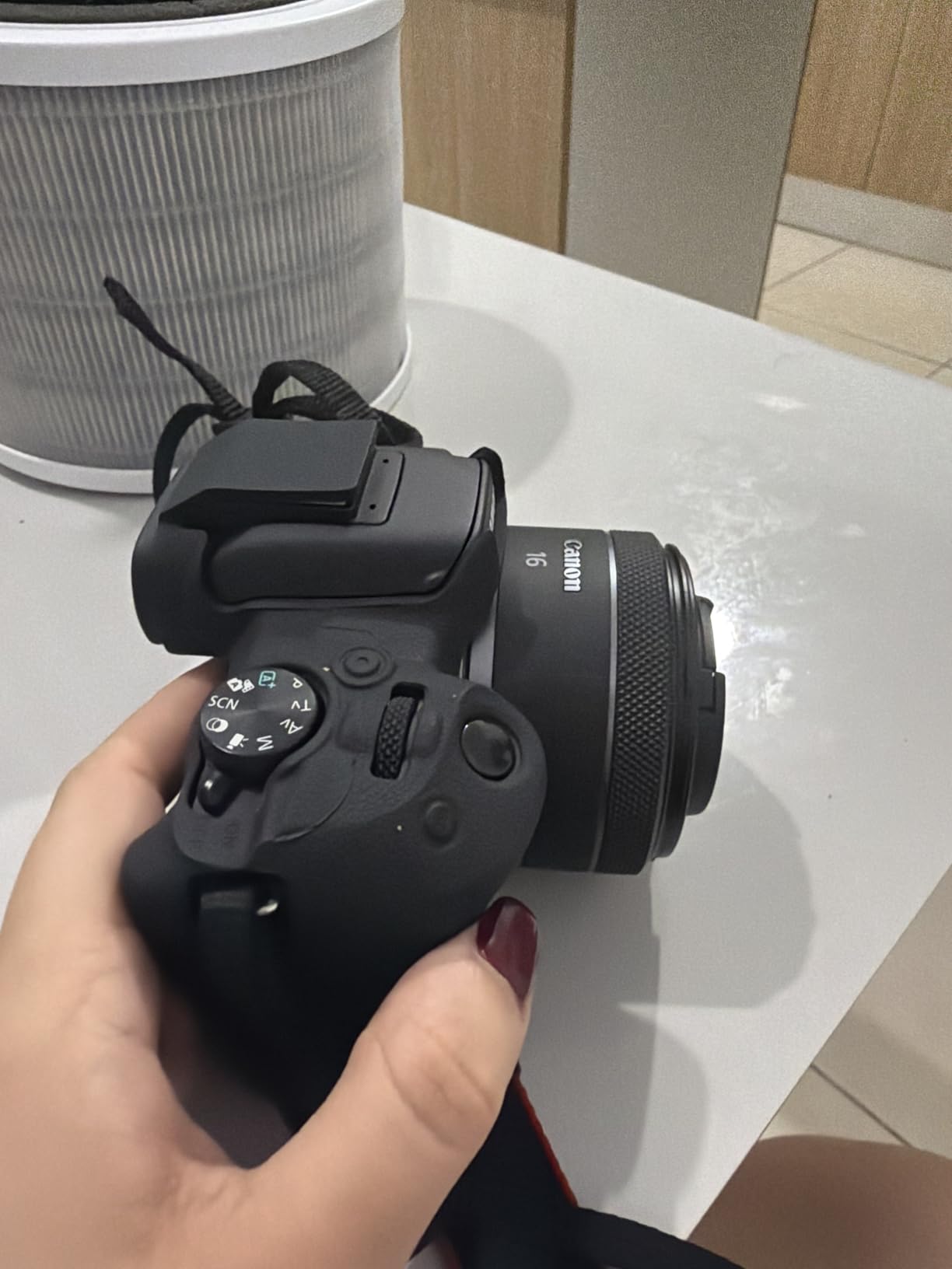 Canon RF16mm F2.8 STM Lens, Ultra Wide-Angle, Fixed Focal Length Prime Lens, Compatible with EOS R Series Mirrorless Cameras customer photo 2