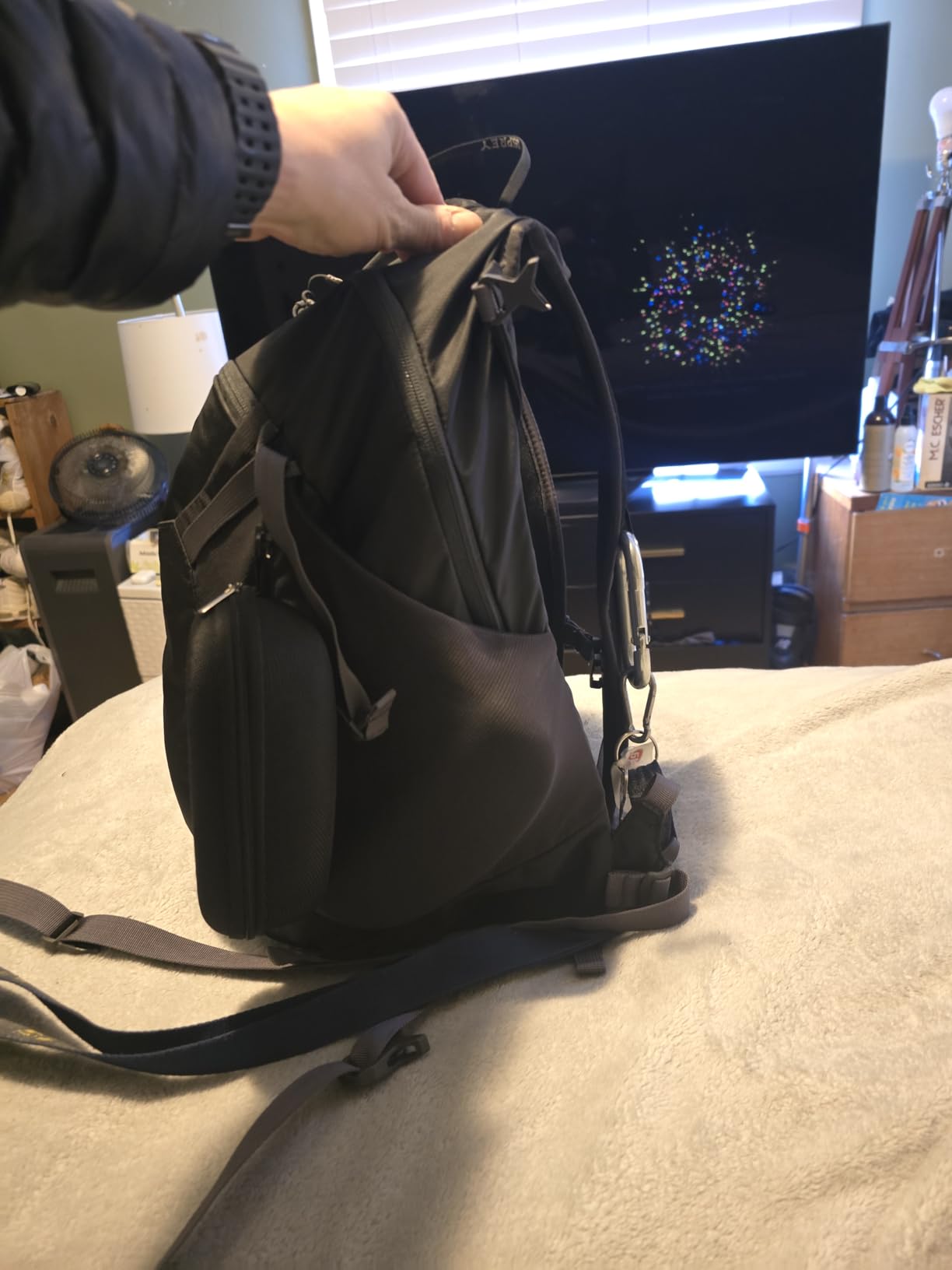 Osprey Sportlite 20L Unisex Hiking Backpack, Dark Charcoal Grey customer photo 2