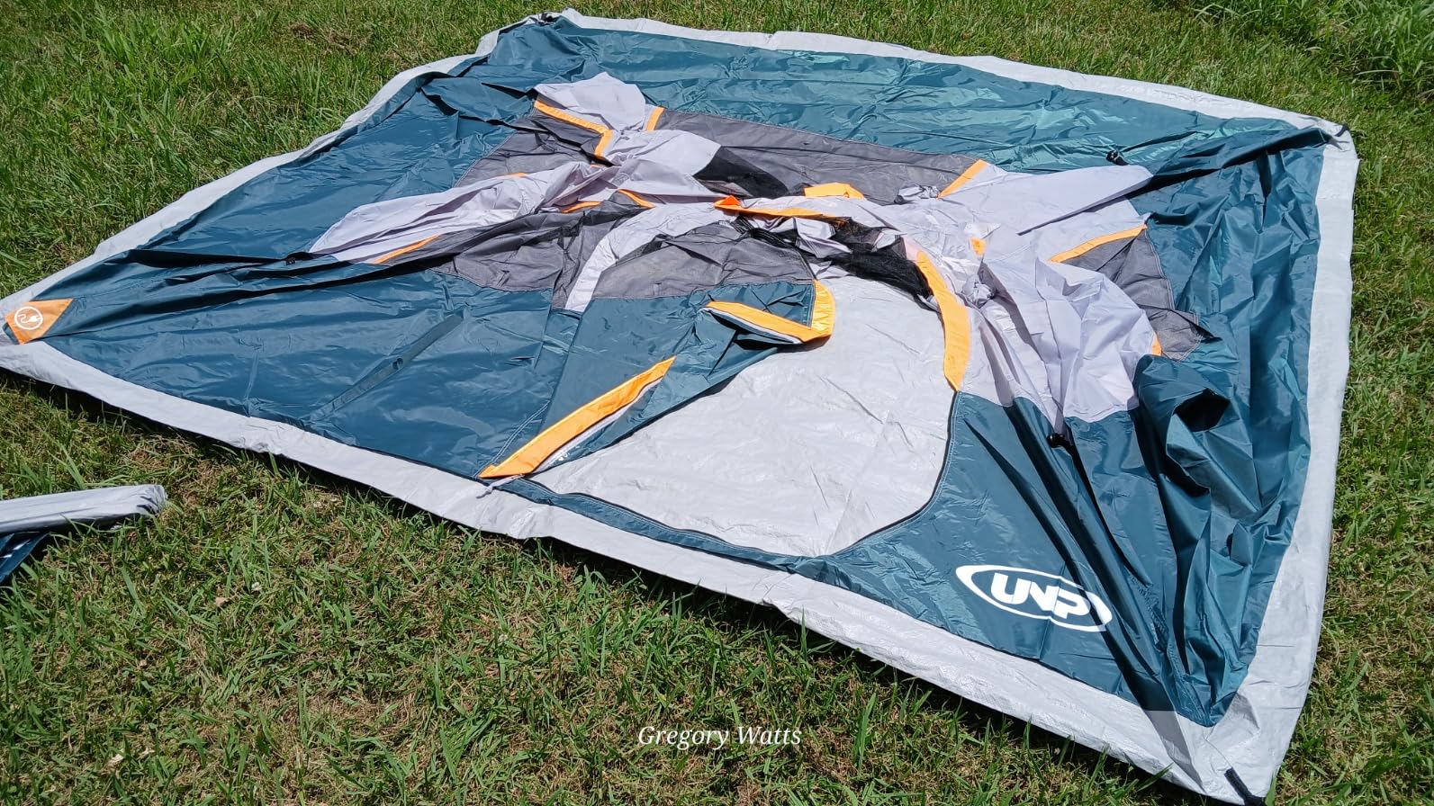 UNP Tents 6 Person Waterproof Windproof Easy Setup, Double Layer Family Camping Tent with 1 Mesh Door & 5 Large Mesh Windows - 10'X9'X78in(H) customer photo 1