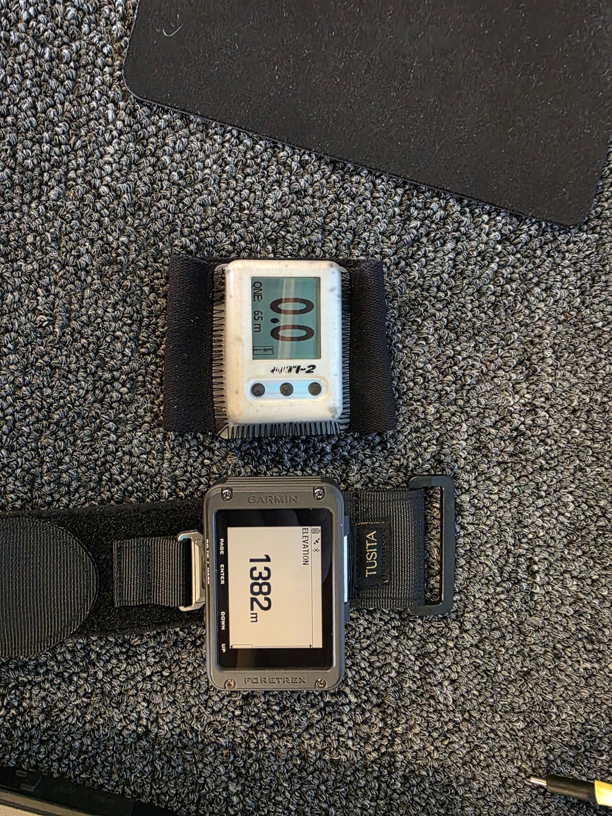 Garmin Foretrex 801, Wrist-Mounted GPS Navigation with Strap customer photo 1