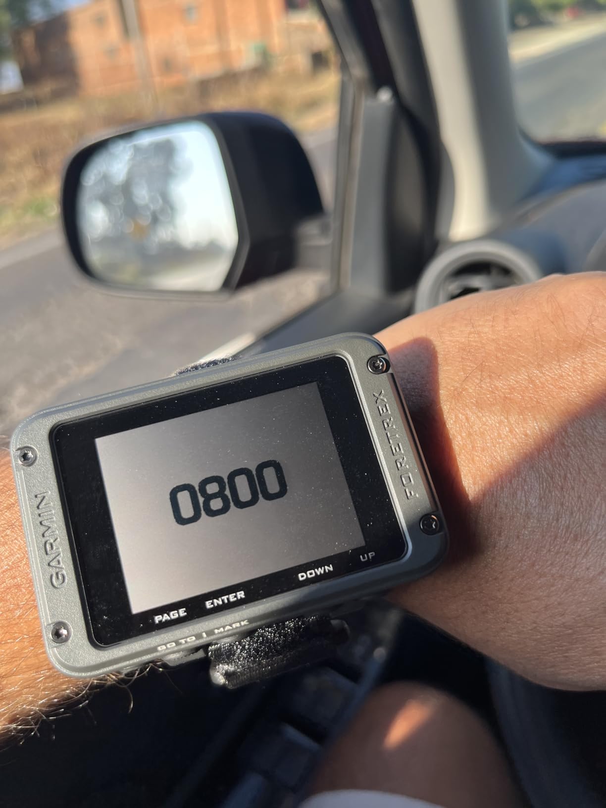 Garmin Foretrex 801, Wrist-Mounted GPS Navigation with Strap customer photo 2