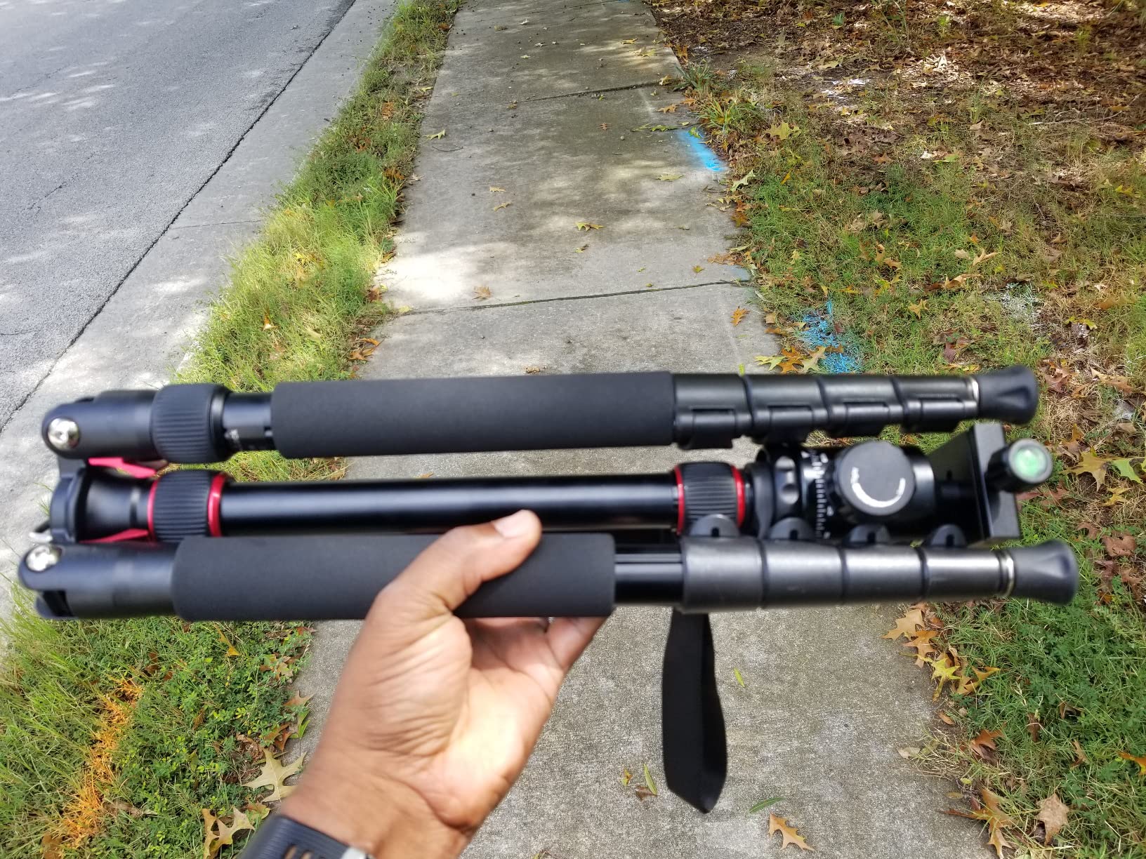 Professional DSLR Tripod for Photography - Tall, Lightweight & Heavy Duty - Spotting Scopes, Telescope & Binoculars - Compact Complete Tripod Unit customer photo 2