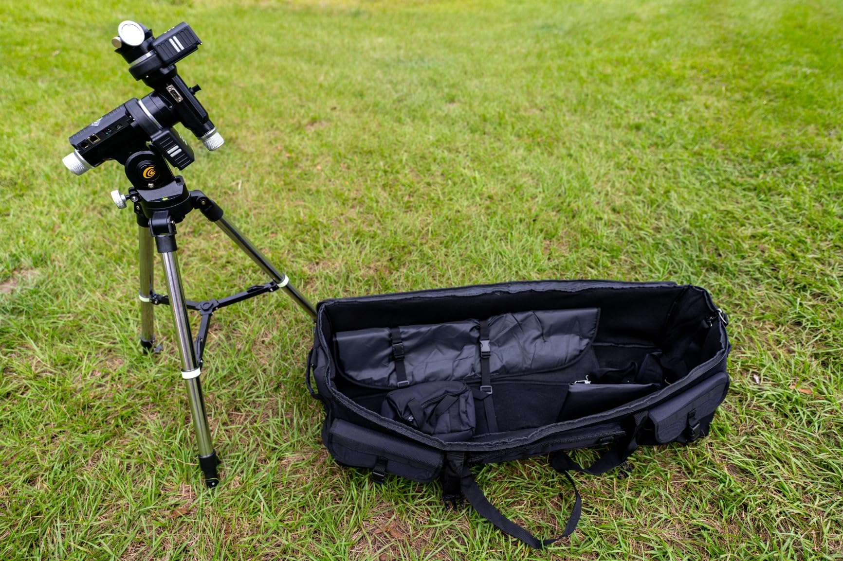 HODRANT Large Telescope Carrying Case, Soft Pad Telescope Travel Bag Compatible with Celestron Telescope, 40 inch Telescope Storage Bag with Fixed Buckles for Optical Tube & Tripod, Attached Small Bag customer photo 1