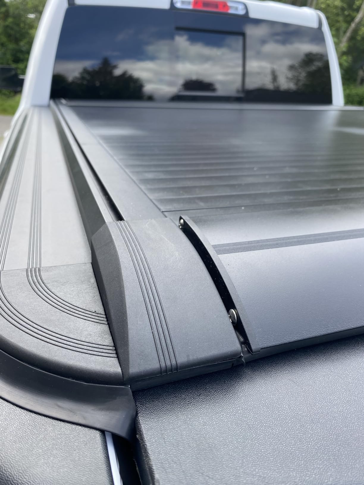 Retractable Tonneau Cover Fit Dodge Ram 1500 2009-2026 Truck Bed | Lock Waterproof Auto-Recoil Classic & New Body w/o Rambox customer photo 2