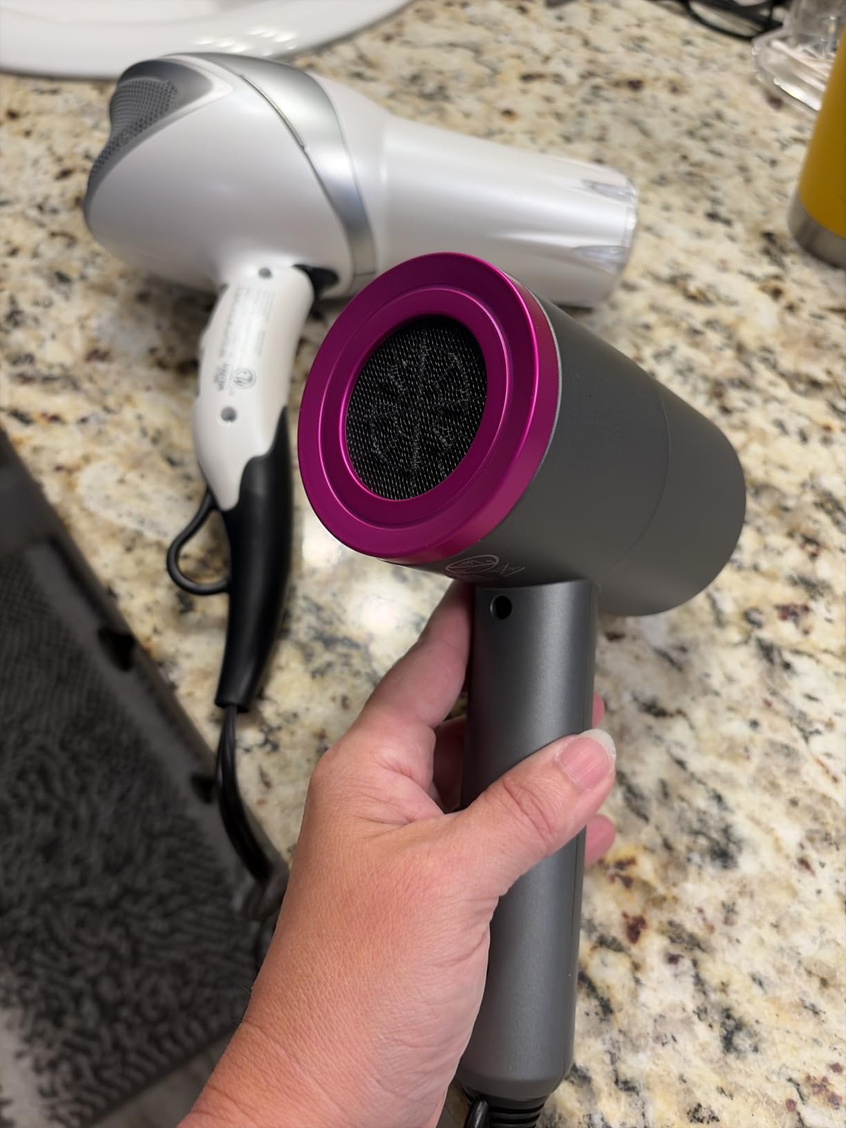 Slopehill Professional Ionic Hair Dryer, Powerful 1800W Fast Drying Low Noise Blow Dryer with 2 Concentrator Nozzle 1 Diffuser Attachments for Home Salon Travel (Agate Red) customer photo 1