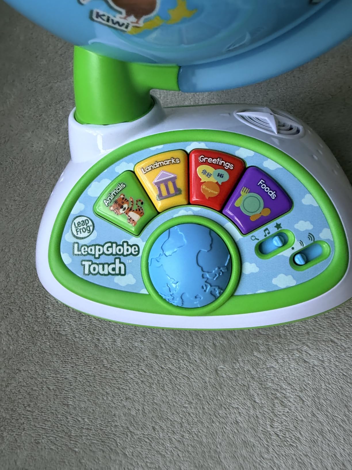 LeapFrog LeapGlobe Light-Up and Touch Interactive Electronic Globe for Kids, Exploration Toy for Ages 3 and Up customer photo 1