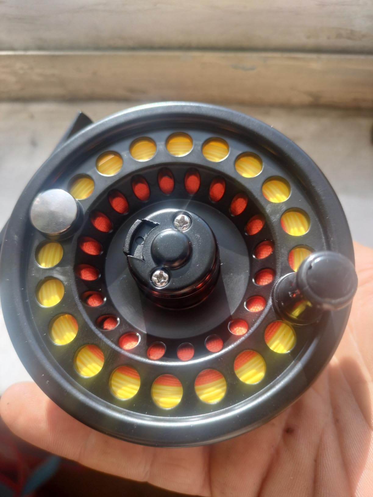 Aventik HVCE Classic III Graphite Large Arbor Fly Reel | Fits 3/4/5/6/7/8wt lines; Graphite large arbor; Polymeric build; Central disc drag with one-way bearing customer photo 2