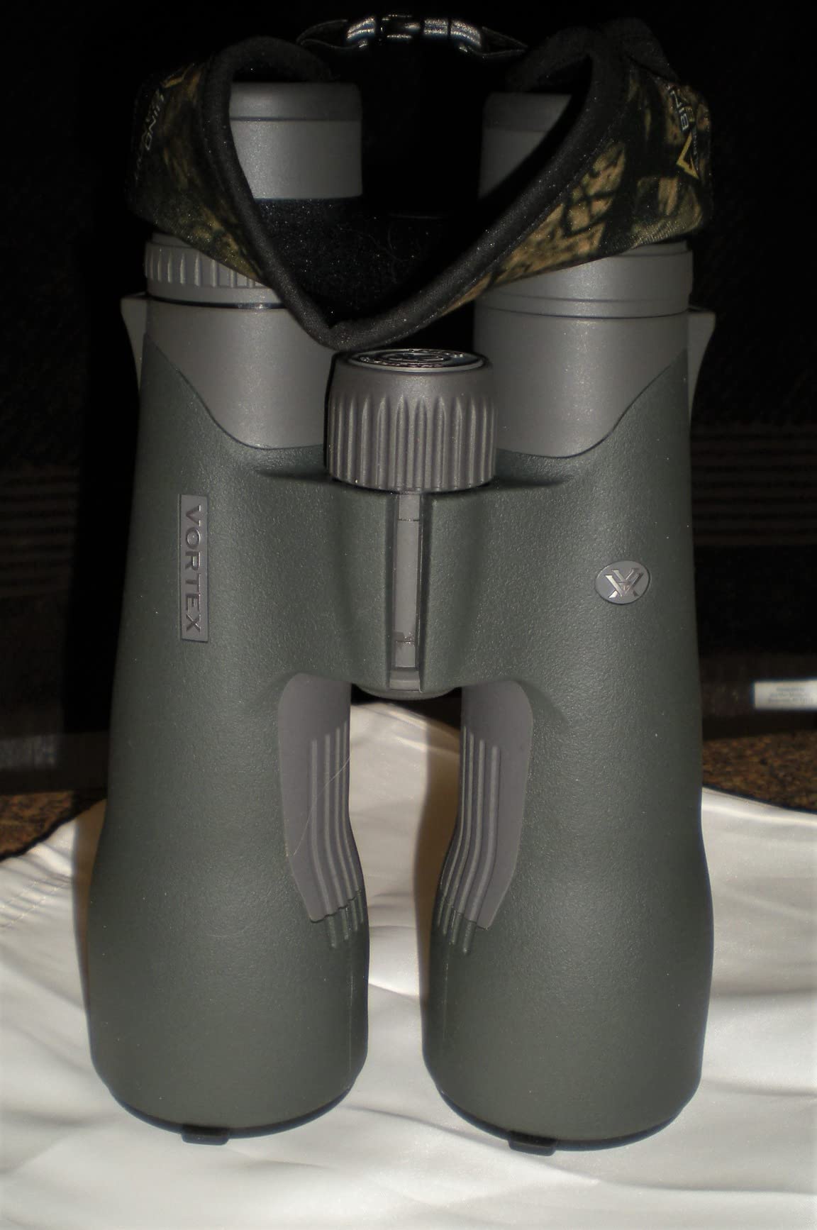 Vortex Razor UHD 10x50 Binoculars & GlassPak Pro Harness | UHD Optics, XR Plus Lens Coatings, Locking Diopter, Magnesium Chassis customer photo 1