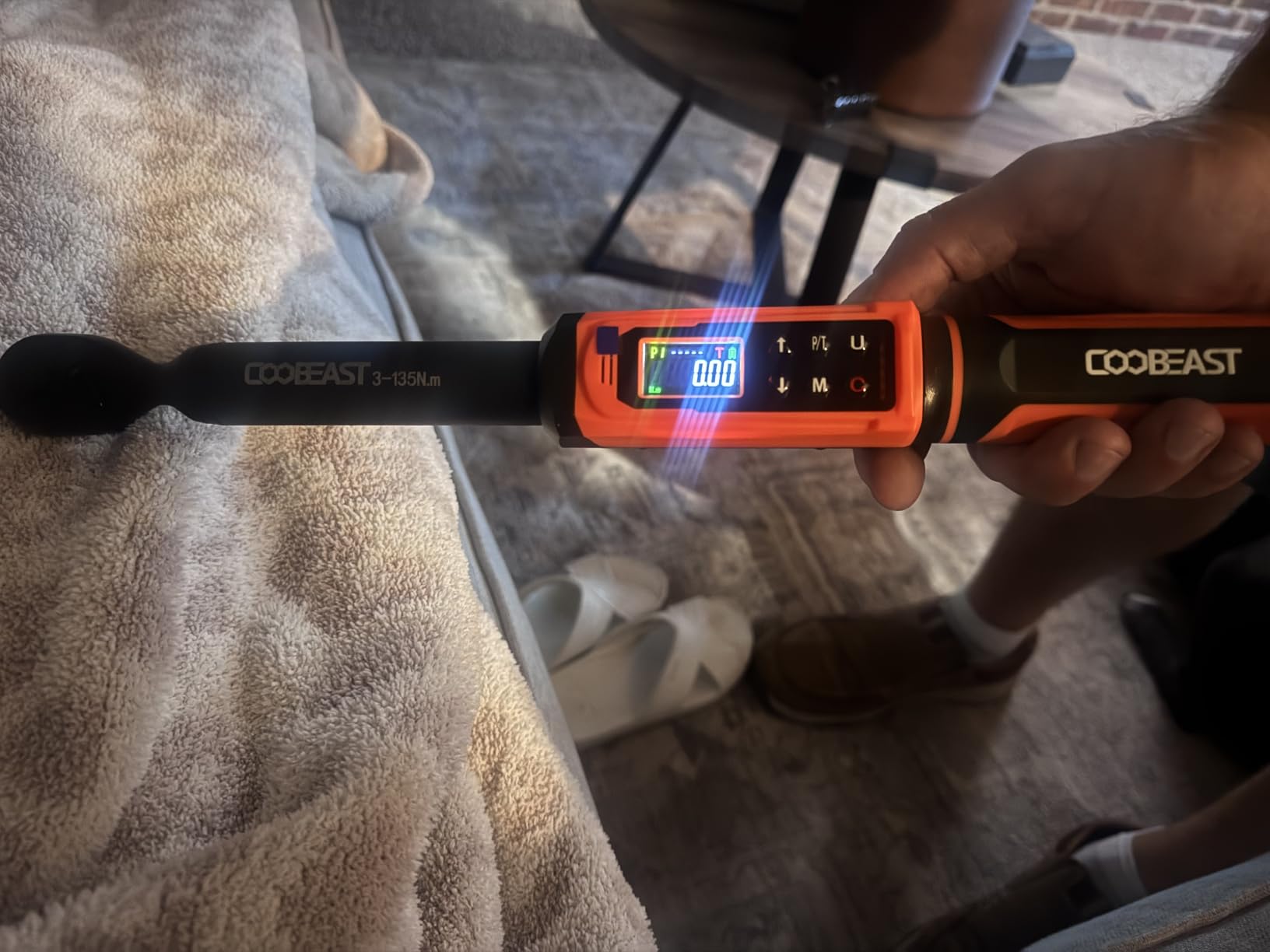 coobeast 3/8 Drive Digital Torque Wrench (1.5-99.5 Ft-lbs./2-135Nm) | Preset Value Torque Wrench with ±2% accuracy, Buzzer and LED Flash Five Units of Measure for Motorcycle, Auto Repair customer photo 2