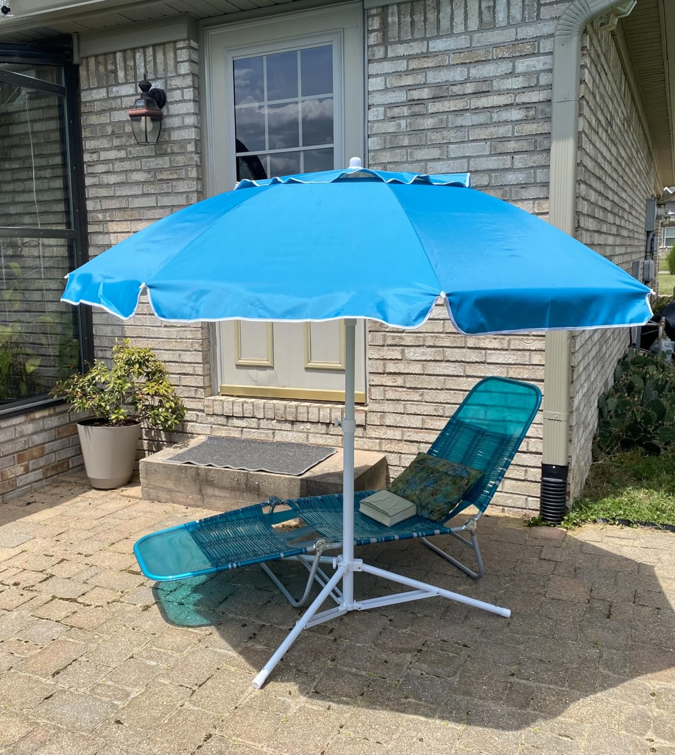 AMMSUN Shade Umbrella, Premium Portable Umbrella with Stand, 6.5ft Lightweight Free Standing Canopy for Sporting Games, Adjustable Instant Sun Protection and Easy to Carry, Beige customer photo 1