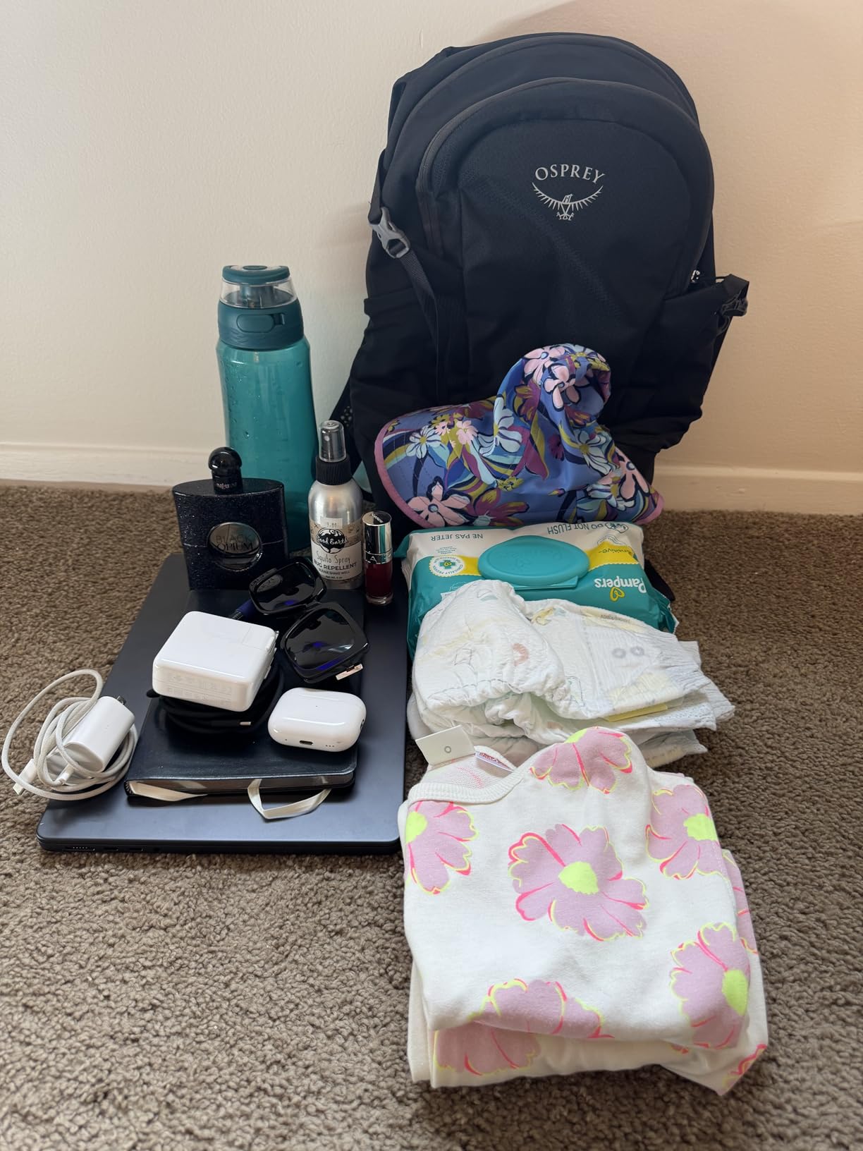 Osprey Daylite Commuter Backpack, Lightweight Everyday Pack customer photo 1