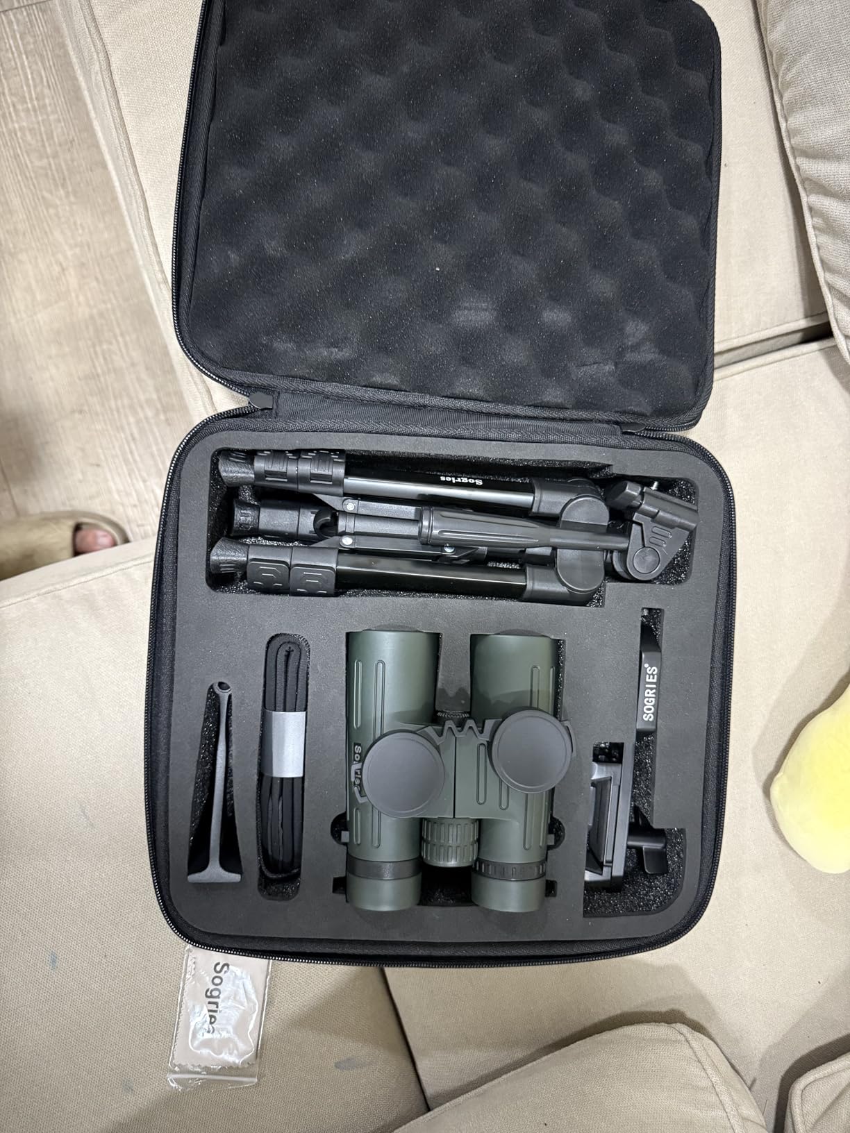 Sogries 10x50 Binoculars for Adults High Powered Binoculars for Bird Watching Long Distance IPX7 Waterproof Fully Multi-Coated BAK4 Prism Optics for Hunting Travel Birding Stargazing customer photo 2