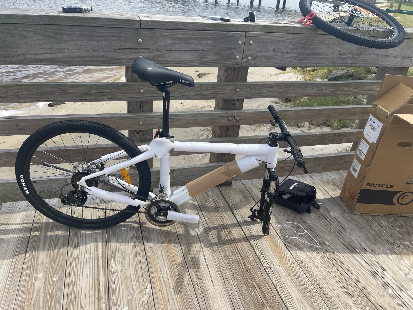 TRIFOX 26 Inch Aluminum Mountain Bike with Shimano 21-Speed, Aircraft-Grade Aluminum Frame, Dual Disc Brakes, 15/17 Inch Internal Cable Routing Frame for Men Women Boys Girls customer photo 2
