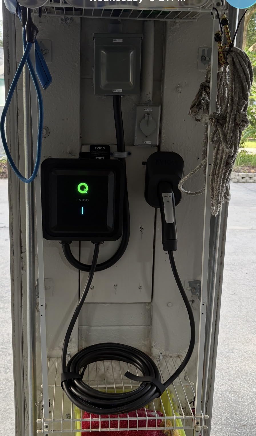 Level 2 EV Charger NACS 40A NEMA 14-50 - 240V Wall Charging Station customer photo 1