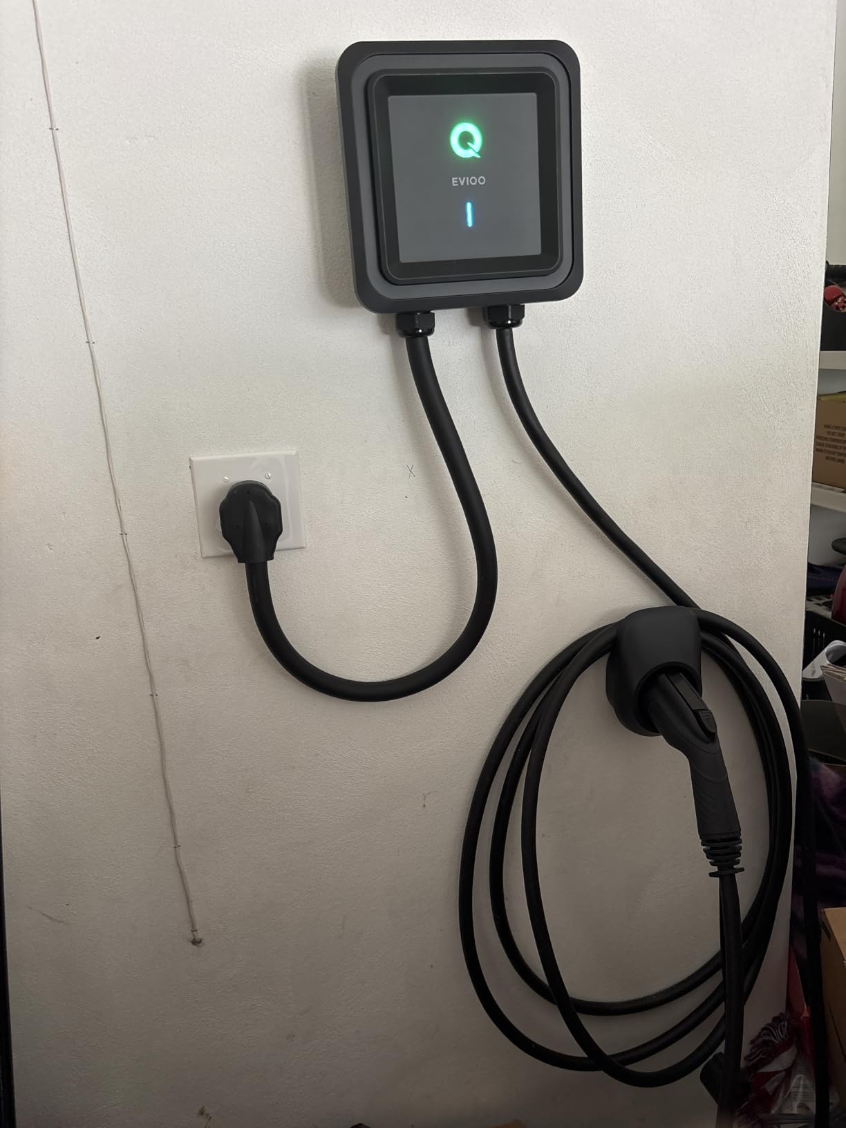 Level 2 EV Charger NACS 40A NEMA 14-50 - 240V Wall Charging Station customer photo 2