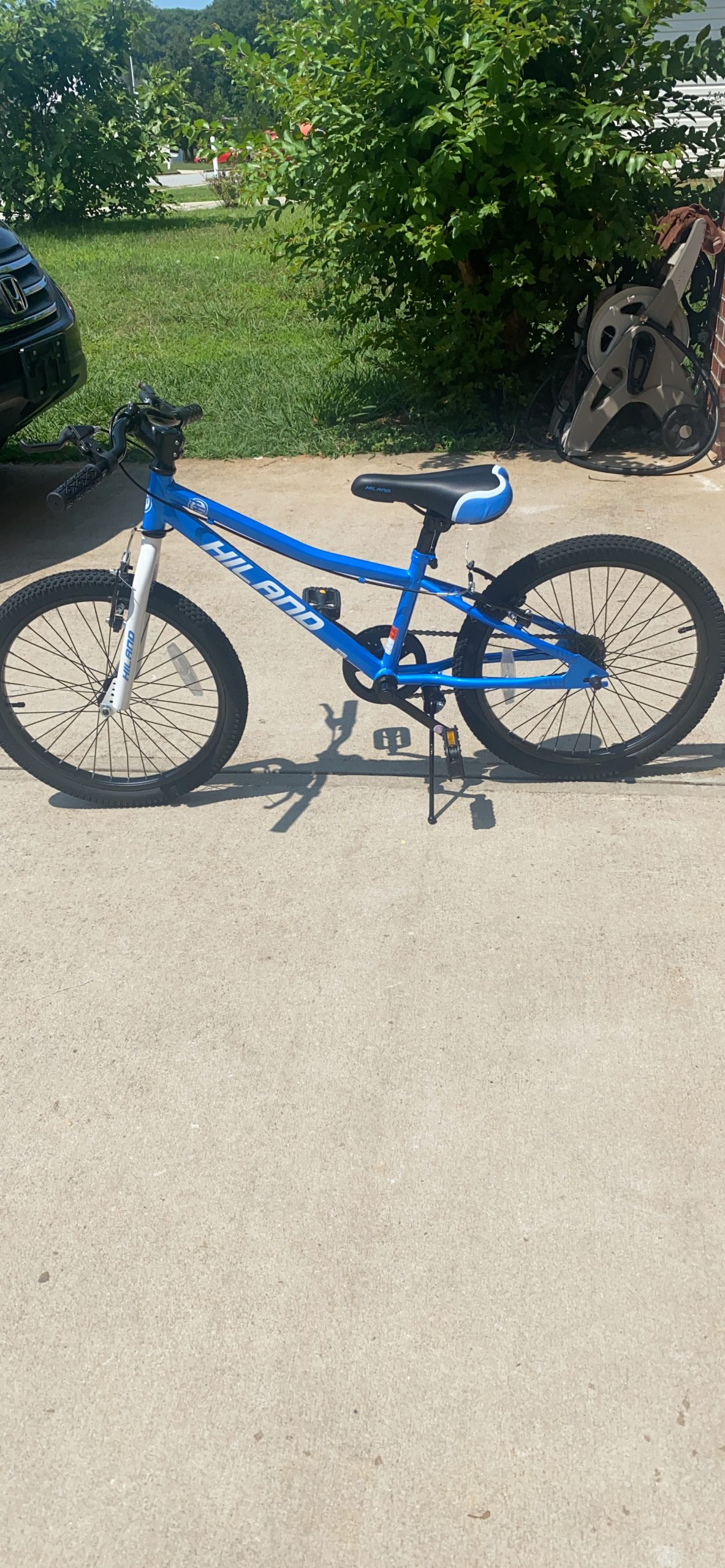 HILAND 700C Hybrid Bike, 7-Speed Urban Commuter Bicycle for Men & Women, Lightweight Aluminum Frame, Dual Disc Brakes, Low-Step Step-Through City Road Bike for Commuting & Fitness customer photo 2
