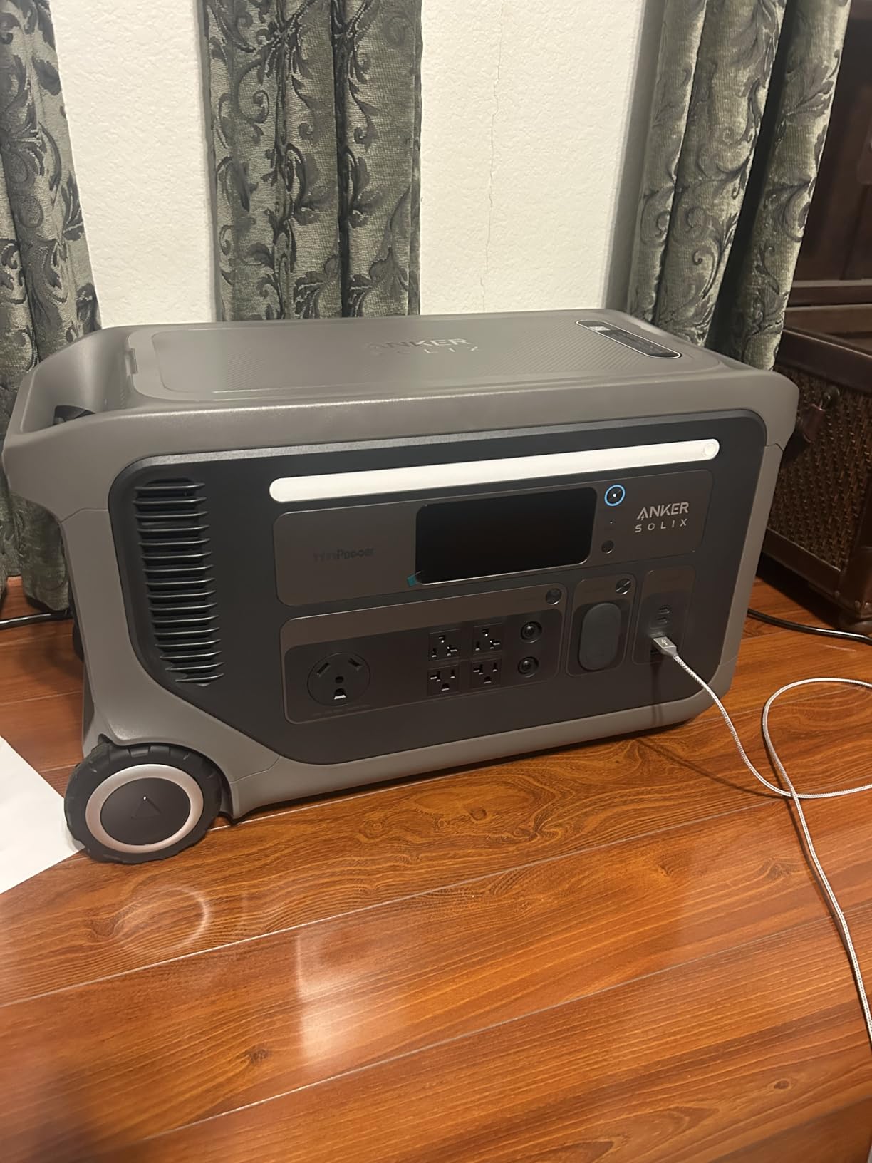 Anker SOLIX F3000 Portable Power Station with 400W Solar Panel, 3,072Wh,6,000W Recharging, Solar Generator for Home Use, Expandable to 24kWh, For Outages, Camping, RVs, and Emergencies customer photo 1