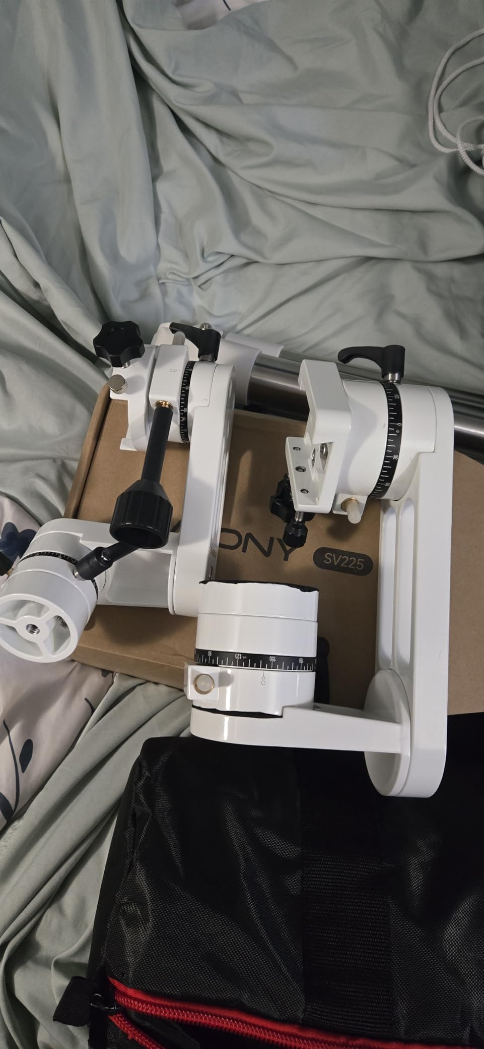 SVBONY SV225 Mini Alt-Azimuth Mount, Adjustable Telescope Alt-Azimuth Mount, Load-Bearing 5kg, No Empty Travel, CNC Hollow Structure, Lightweight Portable Altazimuth for Astronomy Beginners customer photo 1