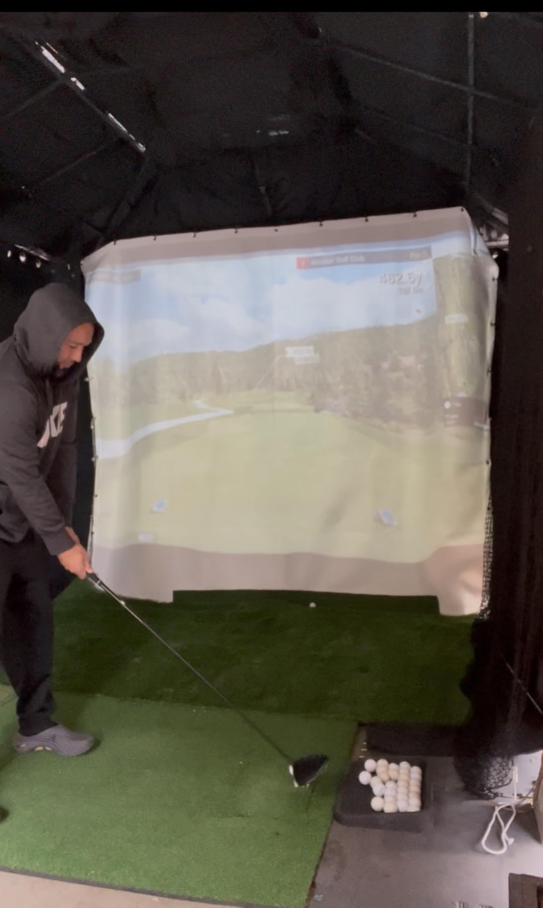 FlightScope Mevo Gen2 Portable Golf Launch Monitor and Simulator with 18 Swing Data Parameters, 8 E6 Simulation Courses customer photo 1