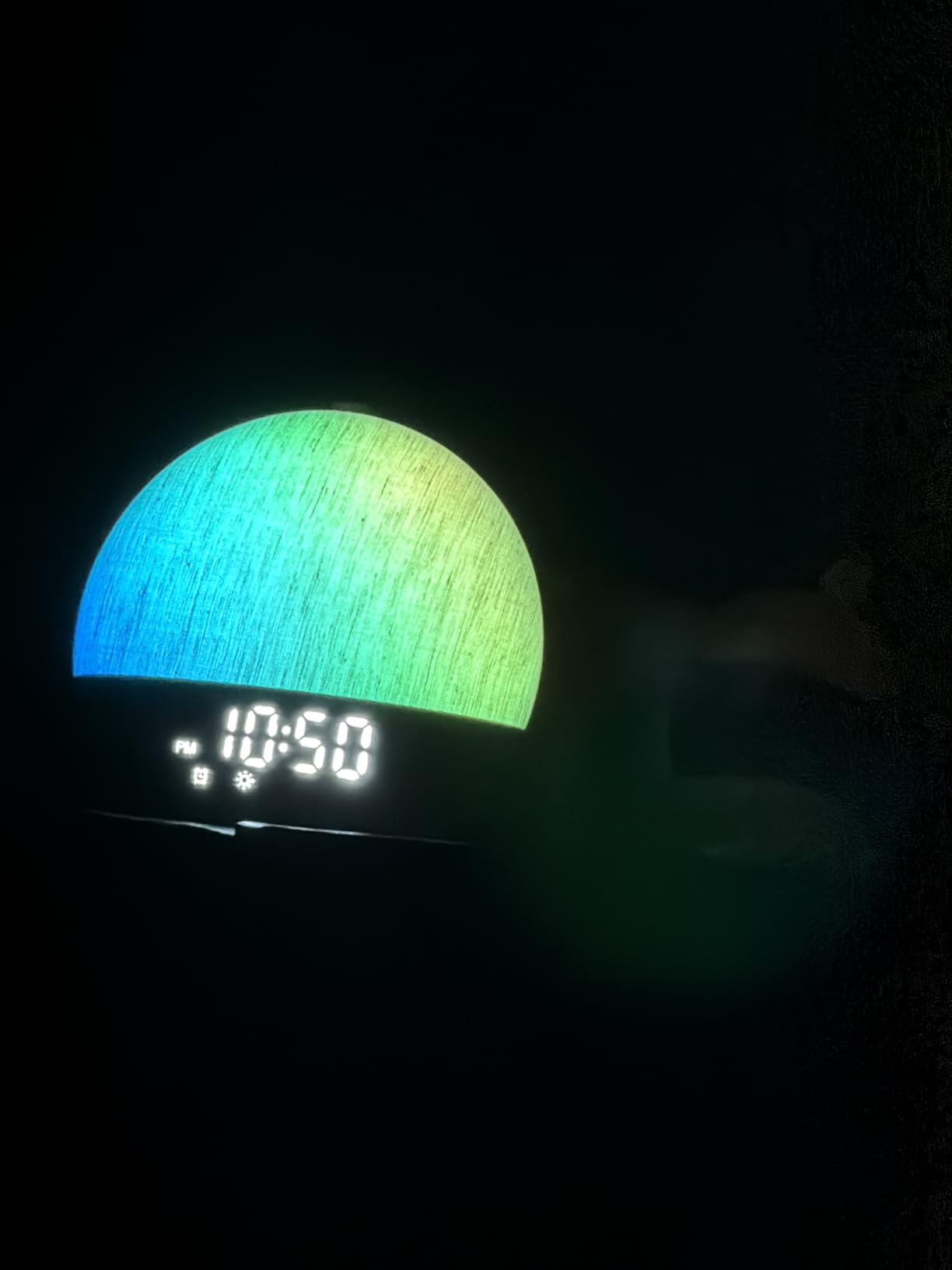 Sunrise Alarm Clock, White Noise Sound Machine, Sunlight Alarm Clocks for Bedrooms, 9 Natural Wake Up RGB Night Light, 30 Soothing Sounds for Heavy Sleepers, Baby, Kids, Adults customer photo 2
