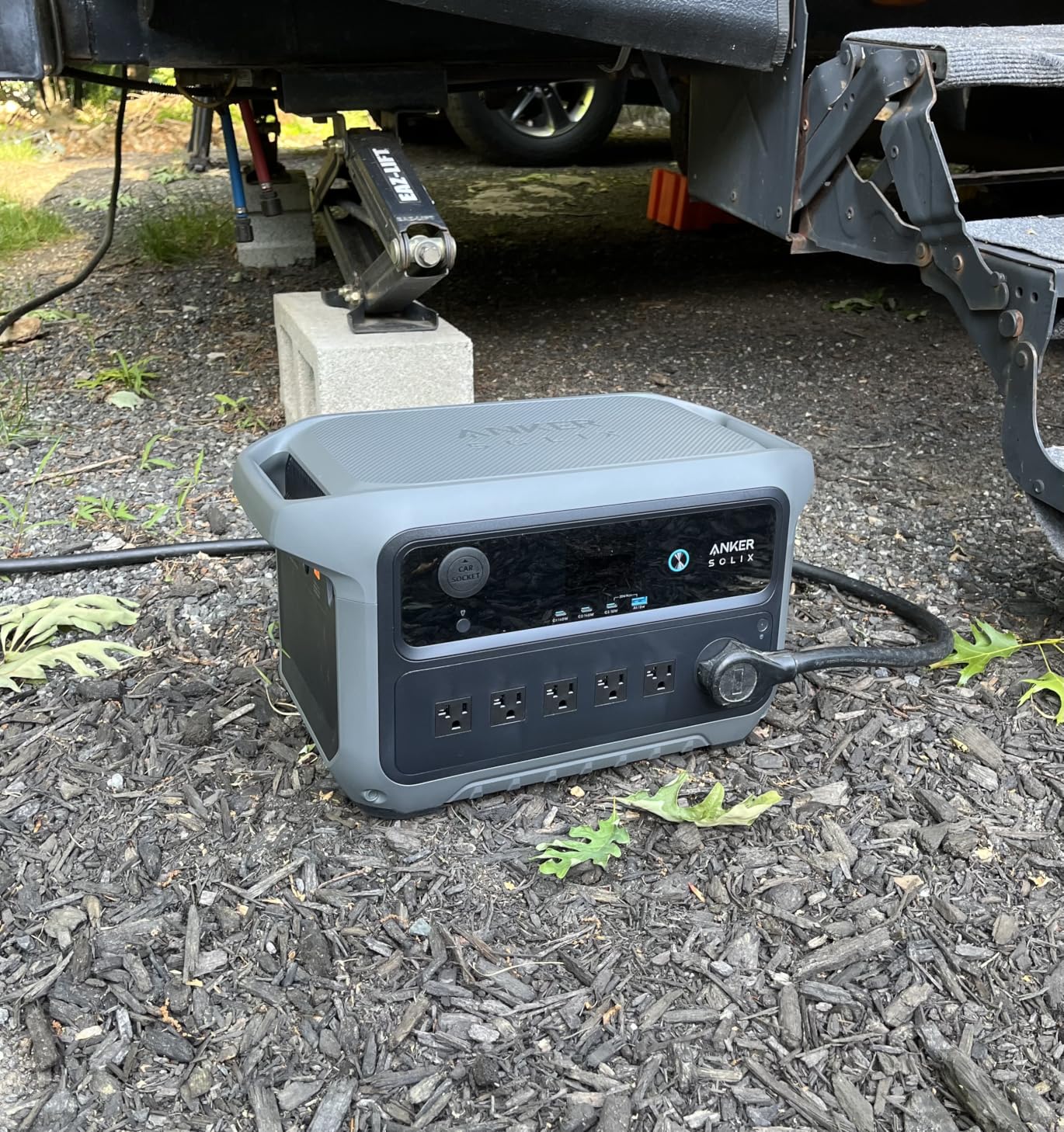 Anker SOLIX C2000 Gen 2 Portable Power Station, 2,400W (Peak 4,000W) Solar Generator, Full Charge in 58 Min, 2048Wh LiFePO4 Battery for Home Backup, Power Outages, and Camping customer photo 1
