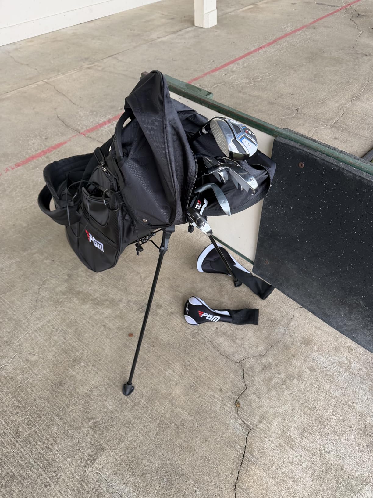 PGM 12/15 Pieces Men's Complete Golf Club Set with Driver, Fairway, Hybrid, Irons, Putter, Stand Bag & Headcovers - Right Handed - Ideal for Beginners customer photo 1