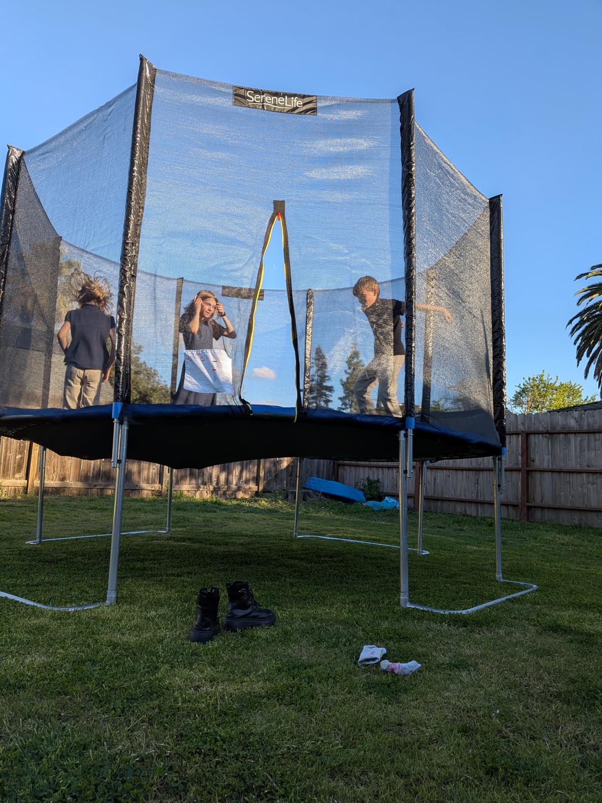 SereneLife Trampoline Outdoor 8FT 10FT 12FT 14FT with Enclosure Net, Ladder and Anti-Rust Coating - ASTM Approved customer photo 1
