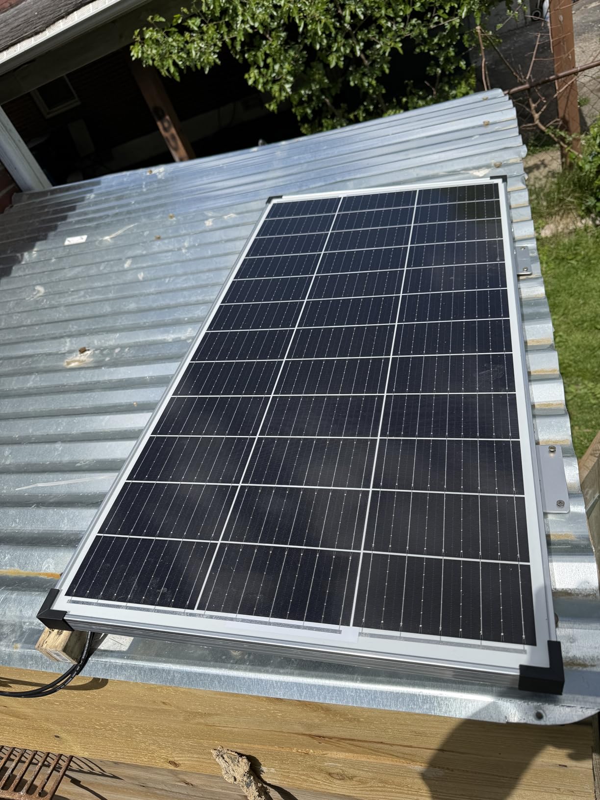100W Solar Panel Kit 12V Monocrystalline,Battery Maintainer | with 20A Solar Charge Controller +16.4Ft Extension Cables for RV Marine Boat Off Grid System customer photo 1