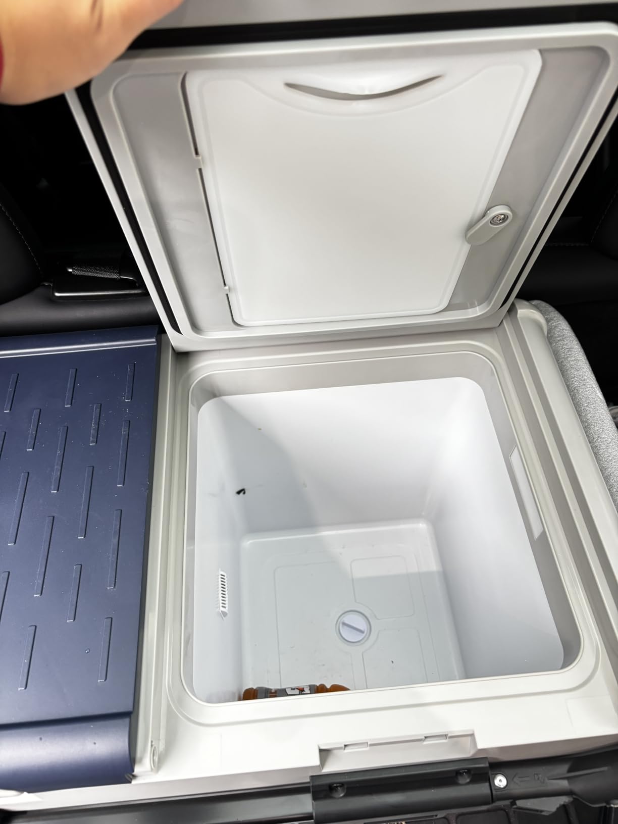 Aeitto 12 Volt Car Refrigerator, 32QT(30L) Dual Zone Portable Car Fridge Freezer -4F-68F Electric Cooler Dual Temp Control Cooling Freezing 12/24V DC & 100-240V AC for Travel, Camping, RV, Road, Home customer photo 2