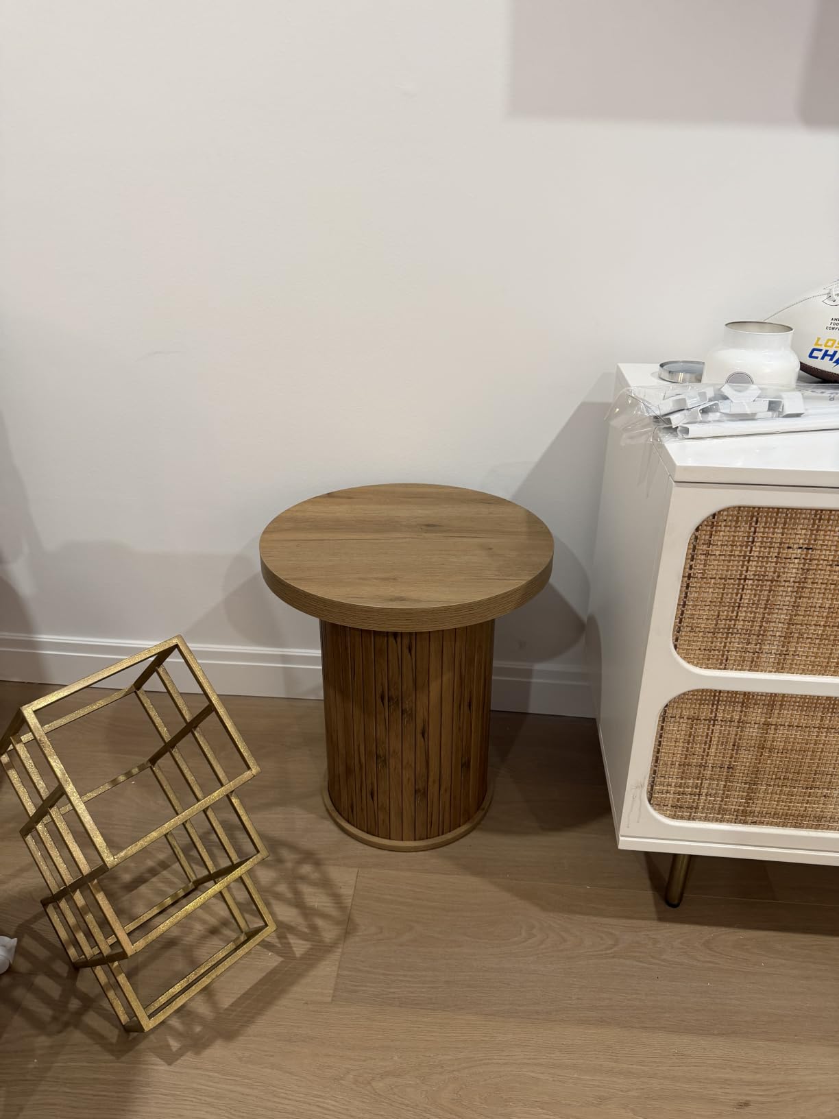 VASAGLE Round Side Table, Tambour End Table, Mid Century Modern Nightstand, Easy Assembly, for Small Spaces, Living Room, Bedroom, Home Office, 17.7 x 19.7 Inches, Travertine Beige ULET295L101 customer photo 2