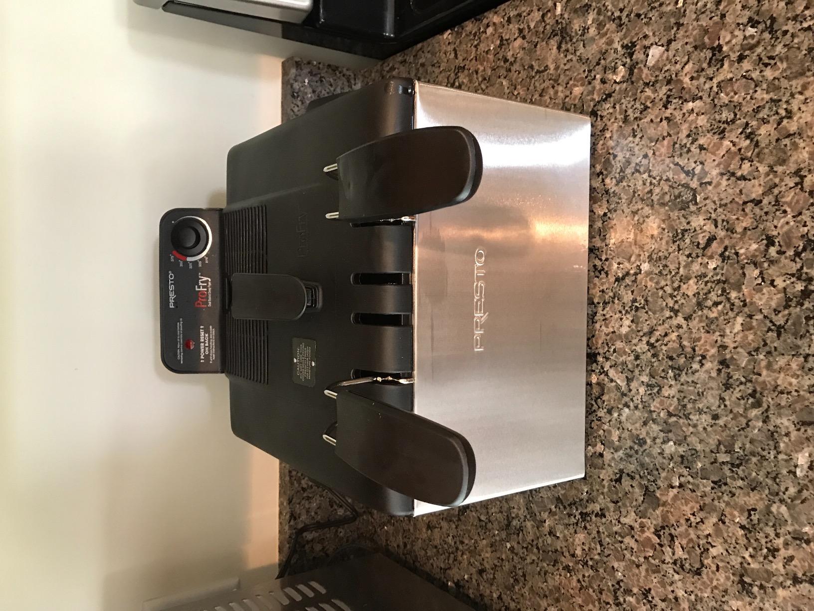 Presto 05466 Dual Basket Pro Fry Immersion Element Deep Fryer customer photo 2